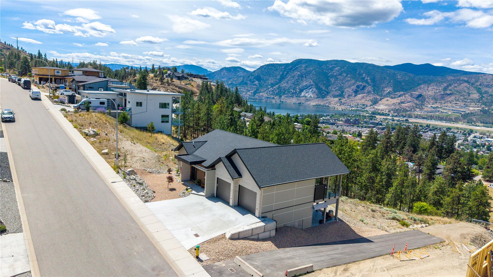 2775 Hawthorn Drive Penticton V2A 0C2