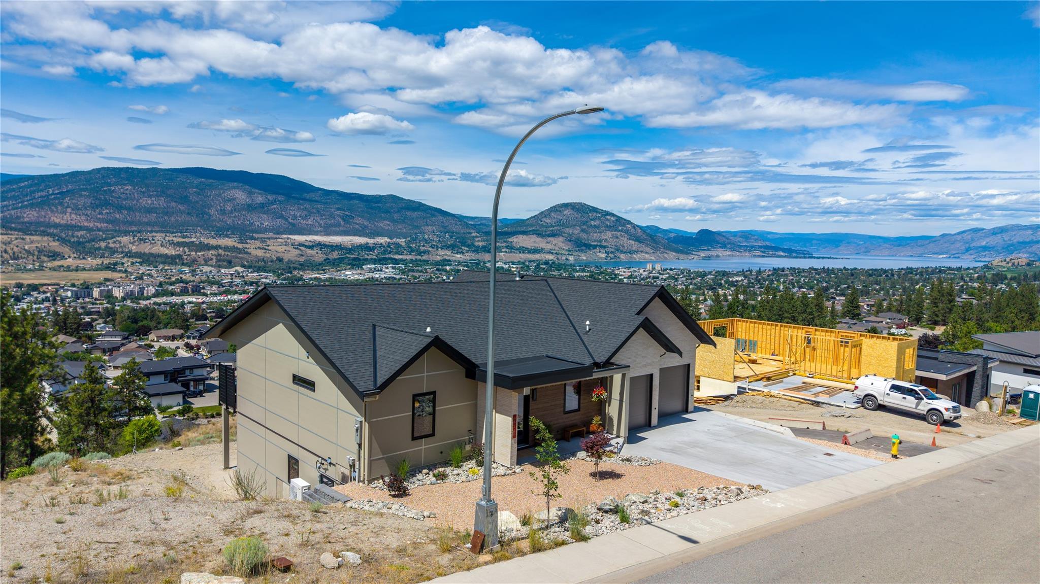 2775 Hawthorn Drive Penticton V2A 0C2