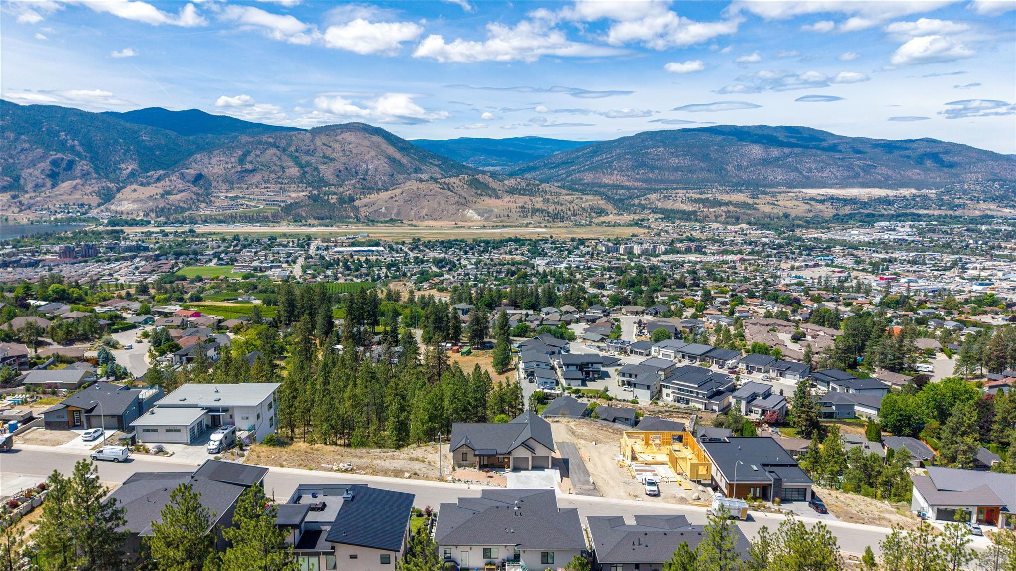 2775 Hawthorn Drive Penticton V2A 0C2