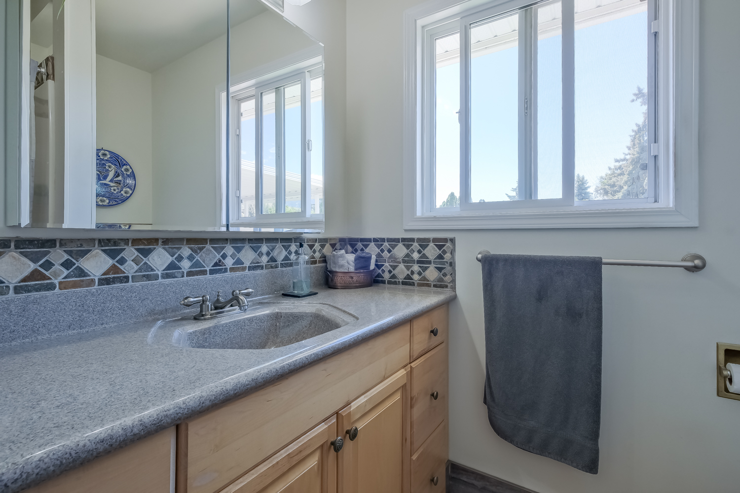 709 Bartlett Drive Penticton V2A 7K8