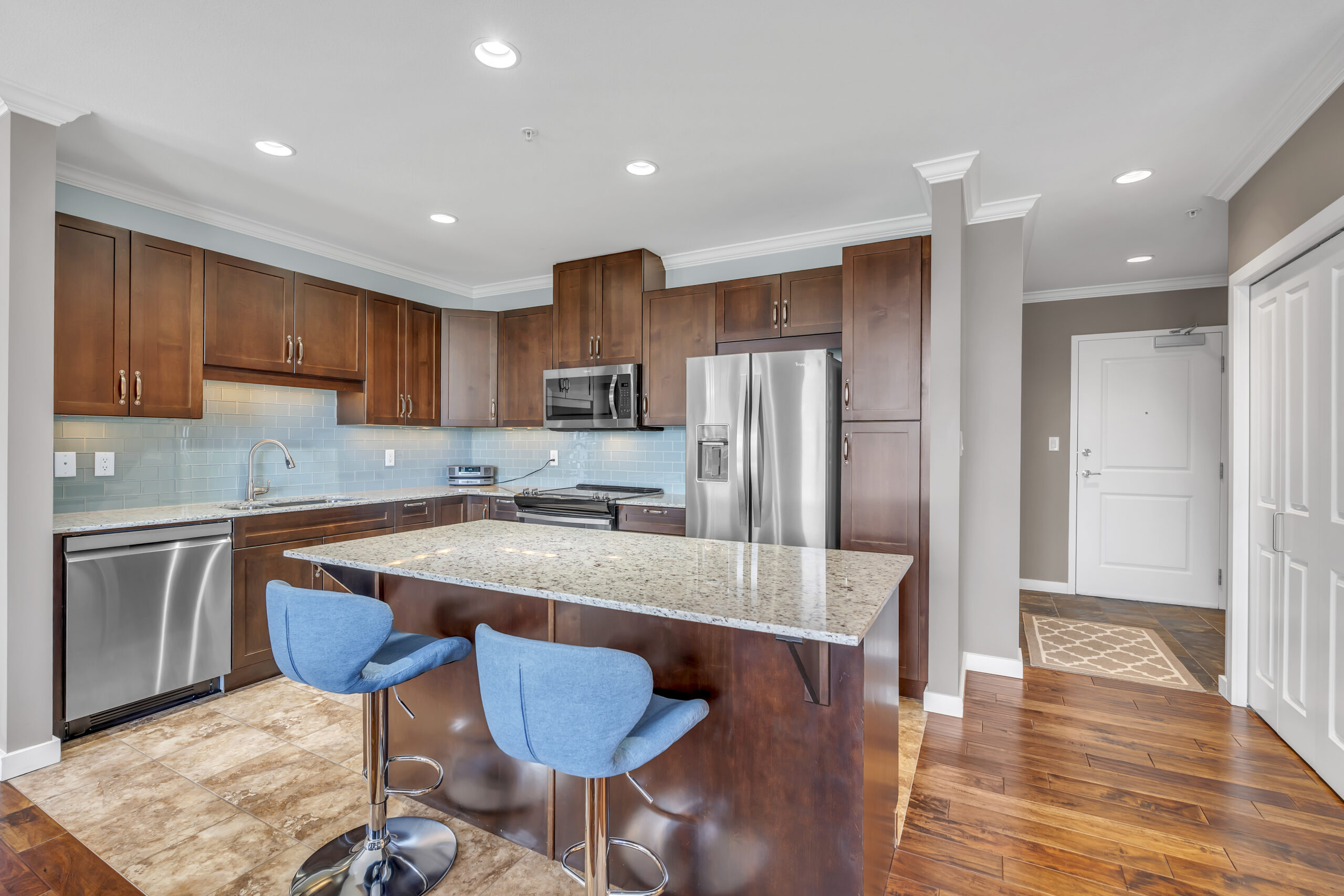 3301 Skaha Lake Road 505 Penticton V2A 6G6