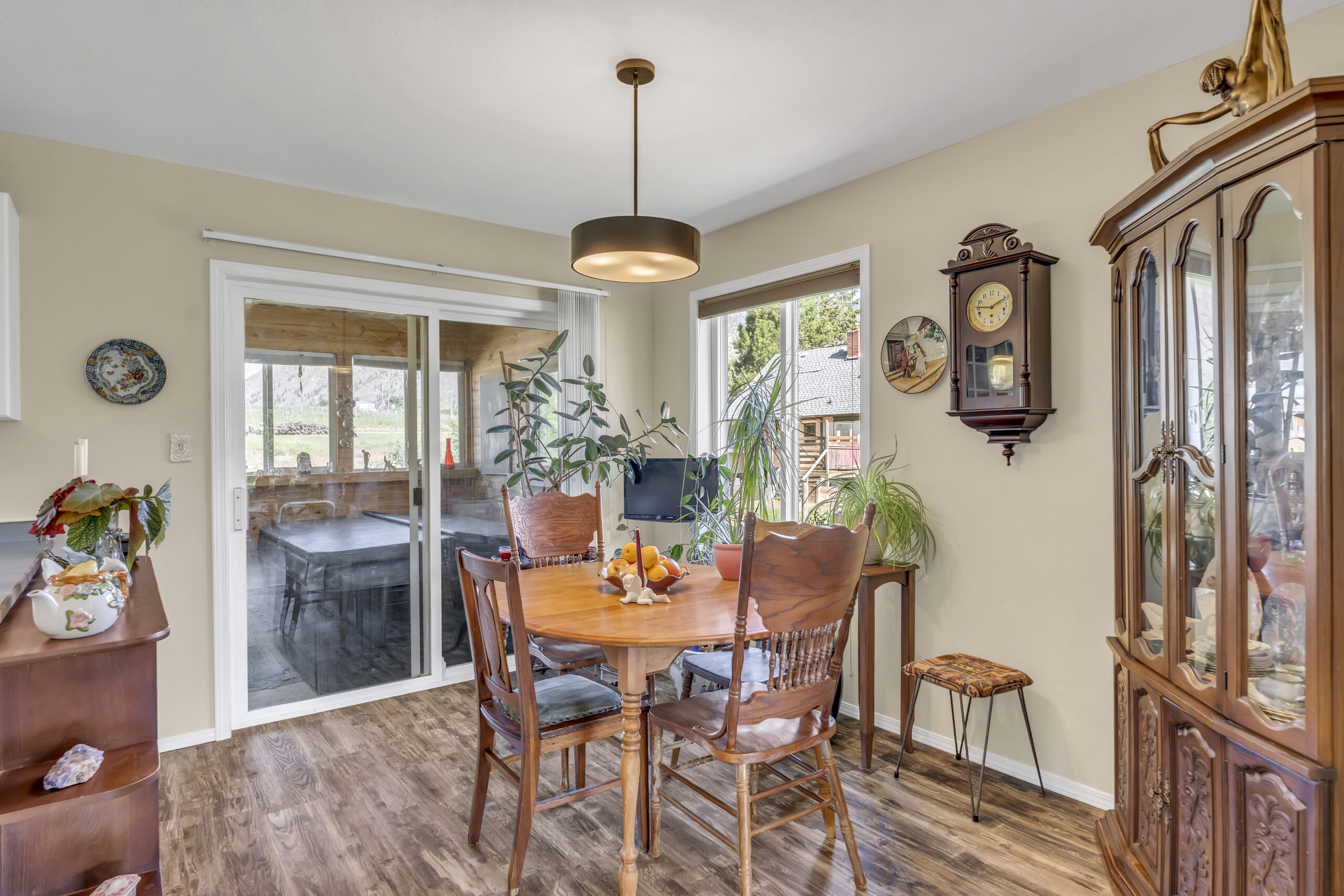 522 Vansanten Road 1 Keremeos V0H 1N5