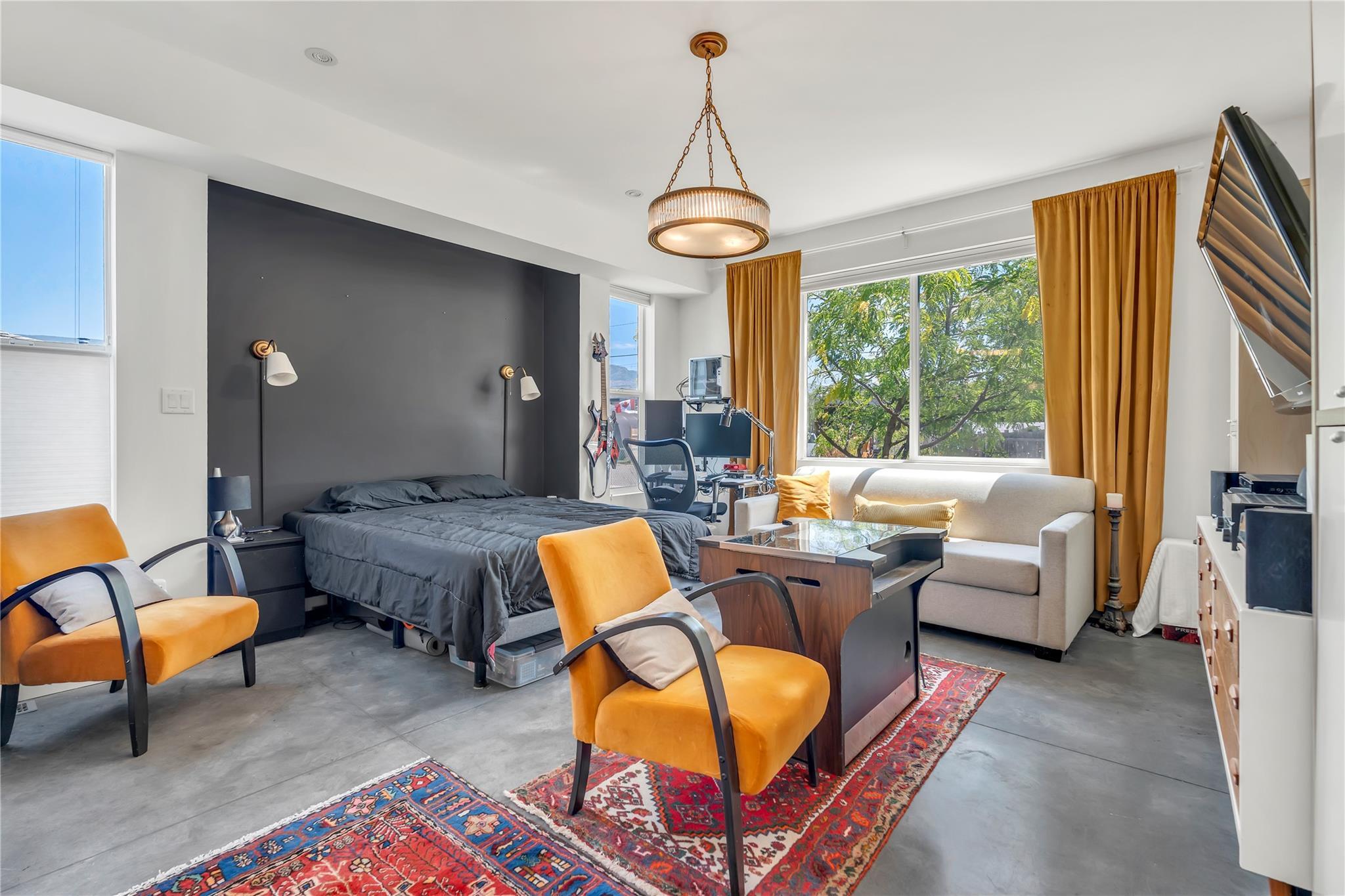 581 Churchill Avenue Penticton V2A 1E2