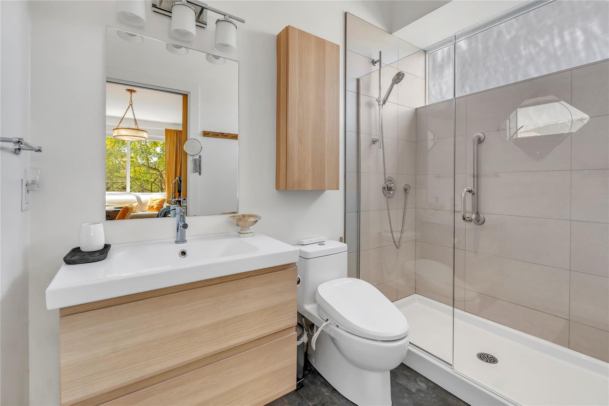 581 Churchill Avenue Penticton V2A 1E2