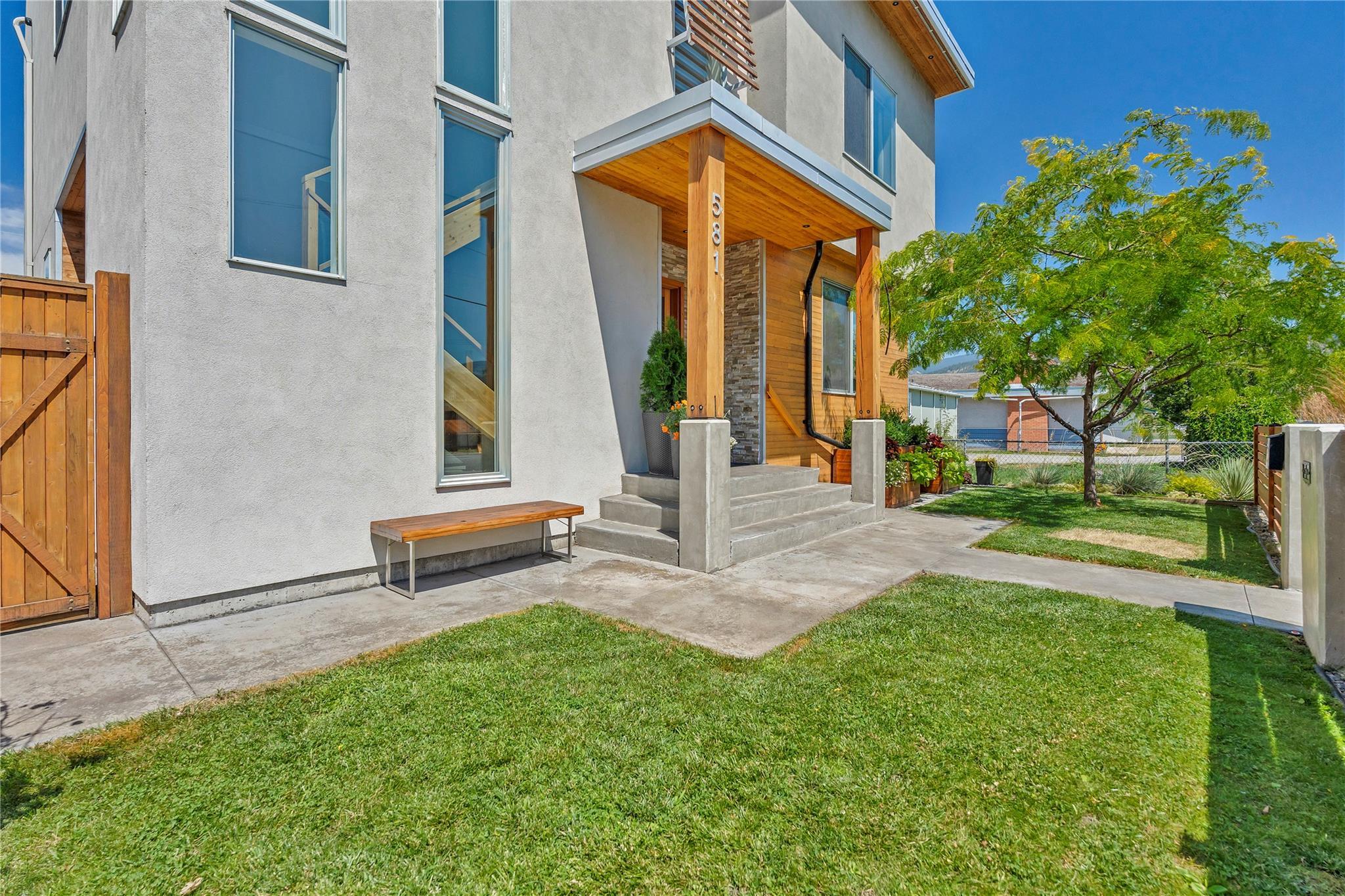 581 Churchill Avenue Penticton V2A 1E2