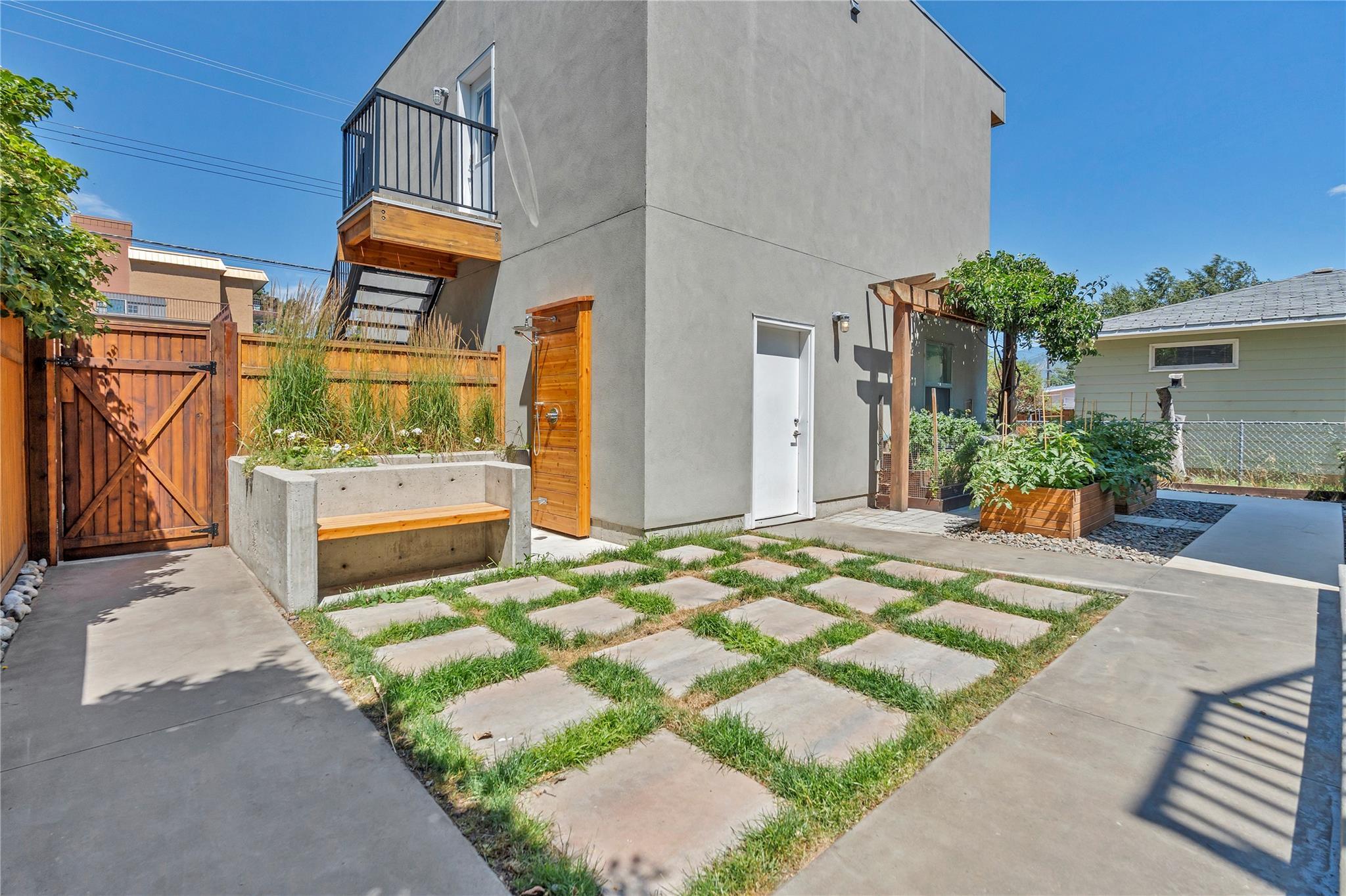 581 Churchill Avenue Penticton V2A 1E2