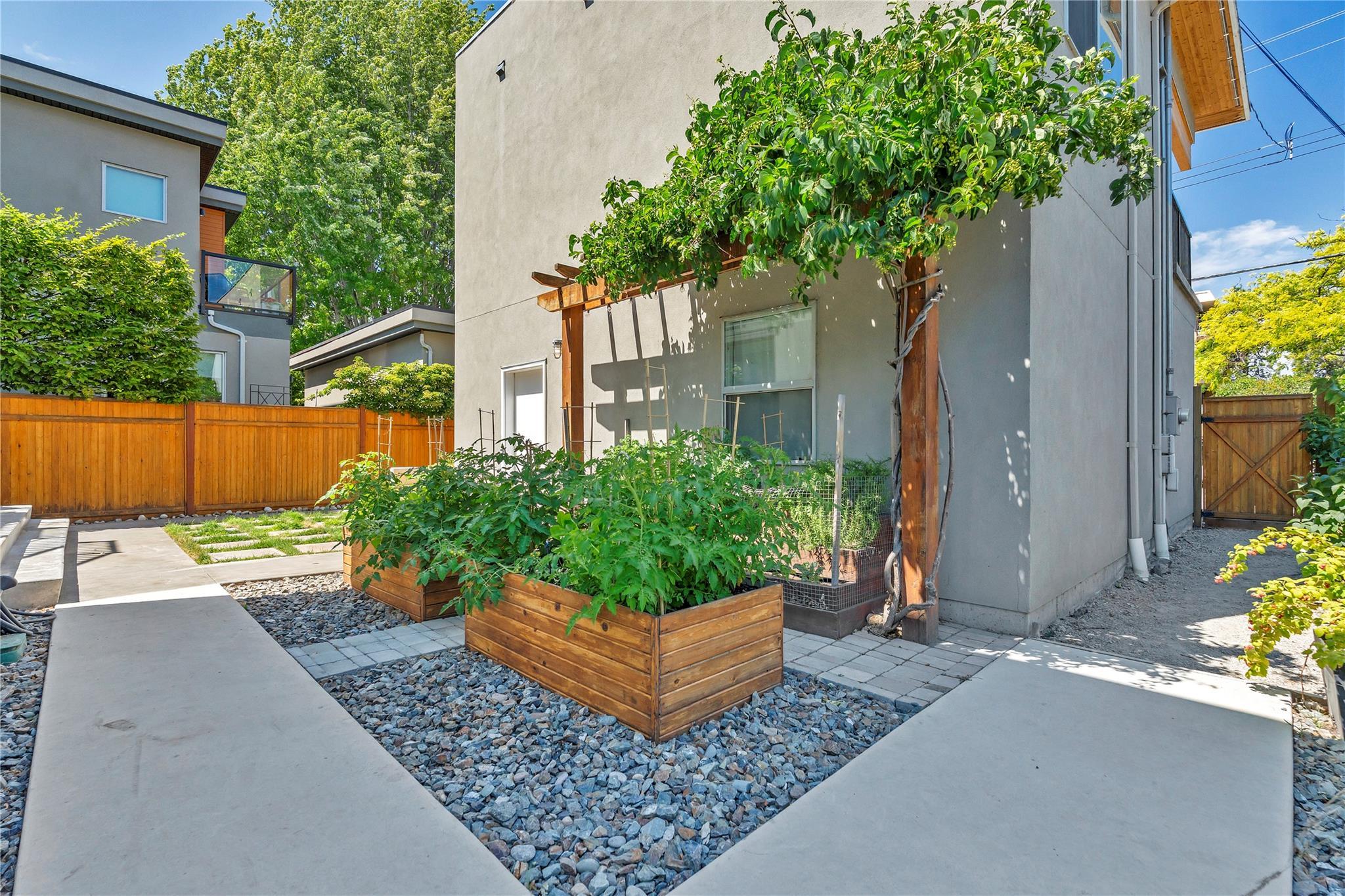 581 Churchill Avenue Penticton V2A 1E2