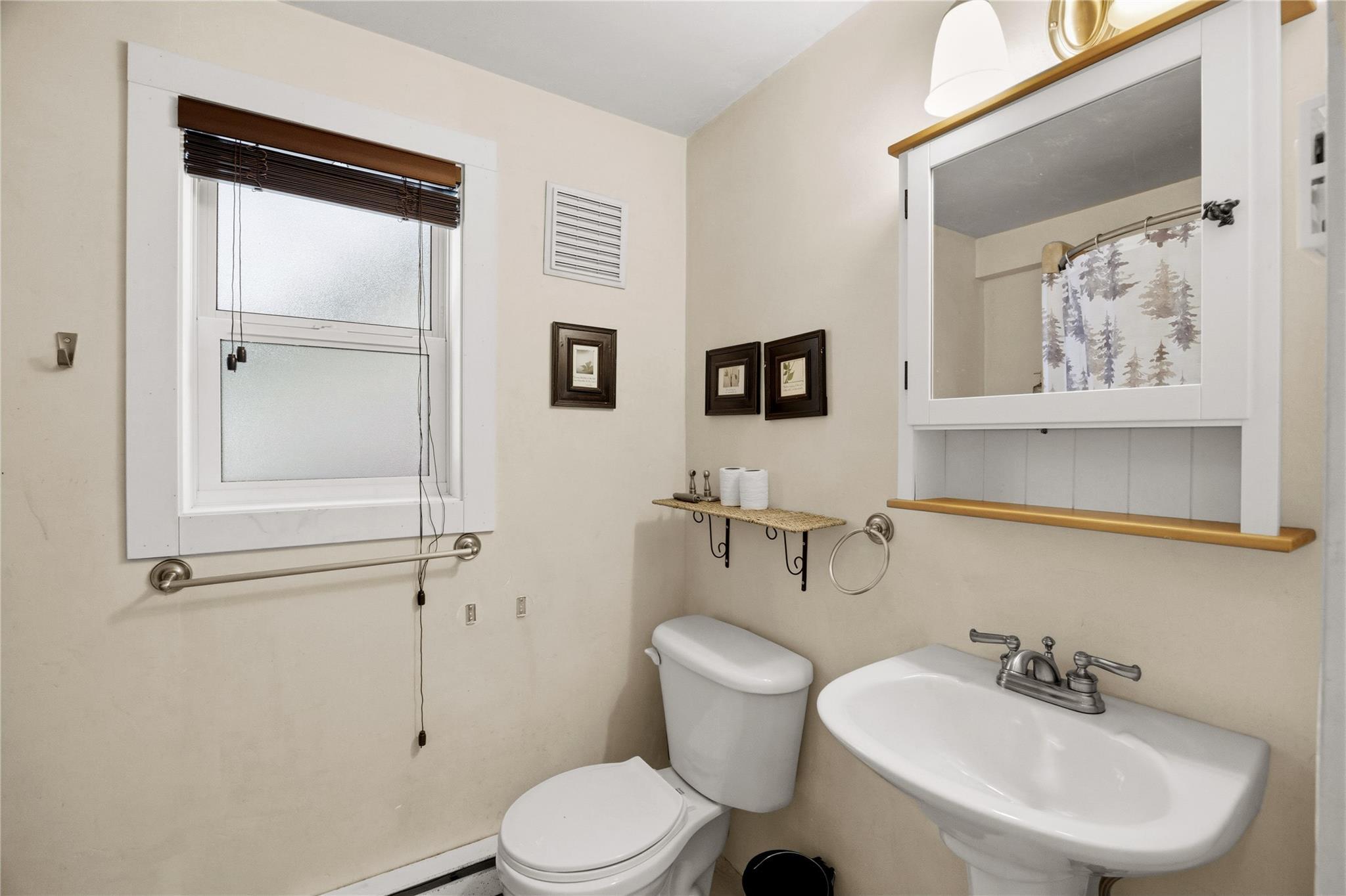 156 Clearview Road 103A Apex Mountain V2A 0E2