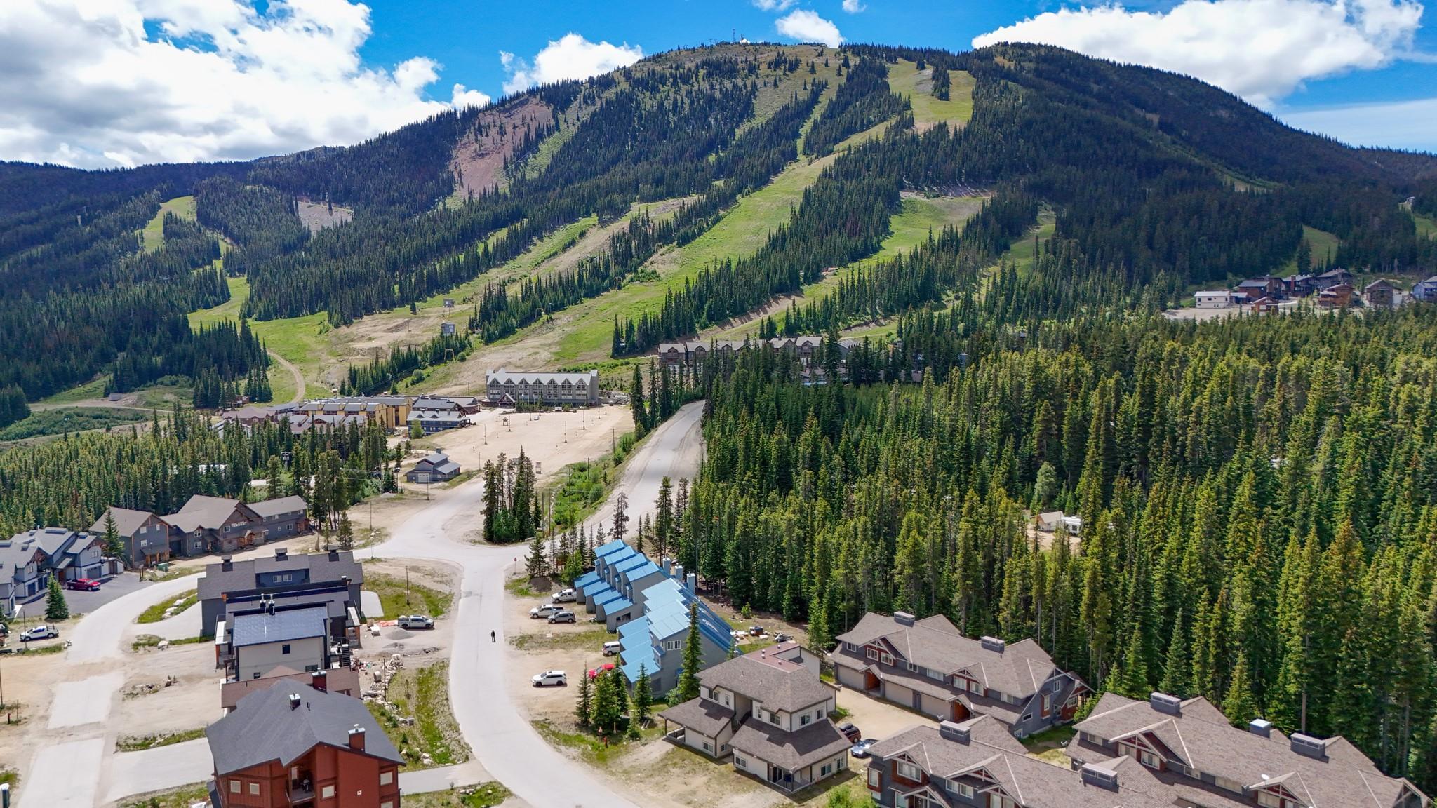 156 Clearview Road 103A Apex Mountain V2A 0E2