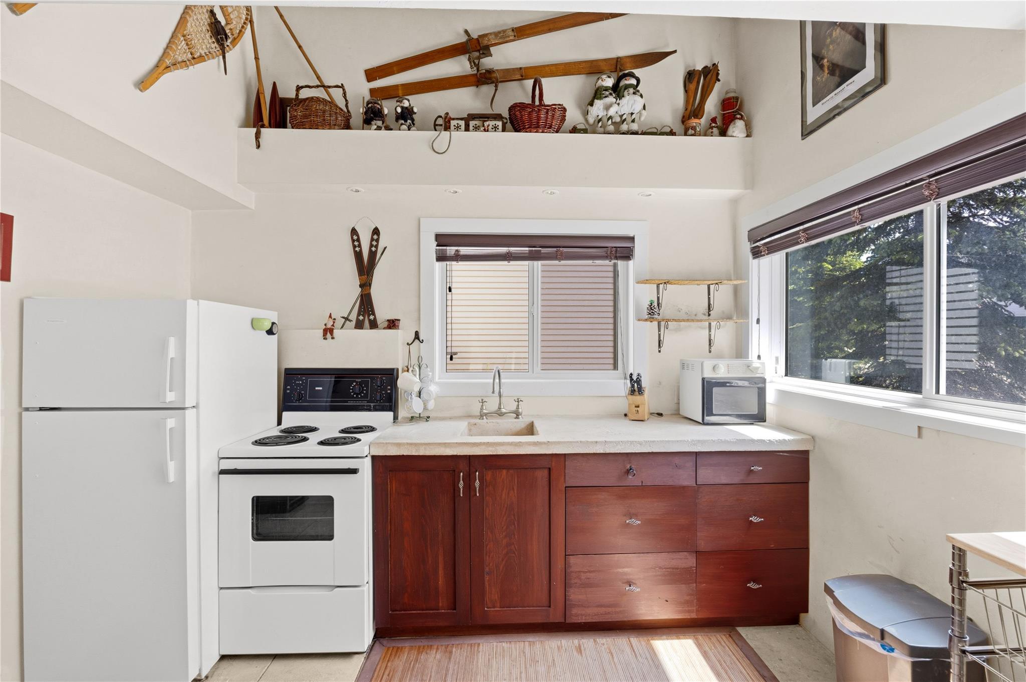 156 Clearview Road 103A Apex Mountain V2A 0E2
