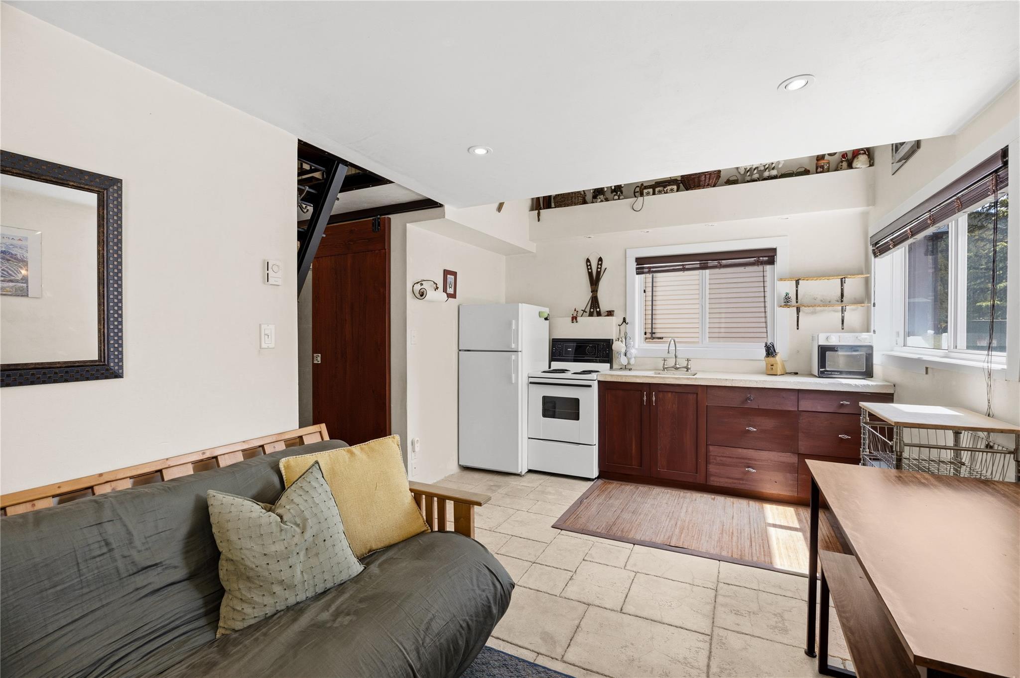 156 Clearview Road 103A Apex Mountain V2A 0E2