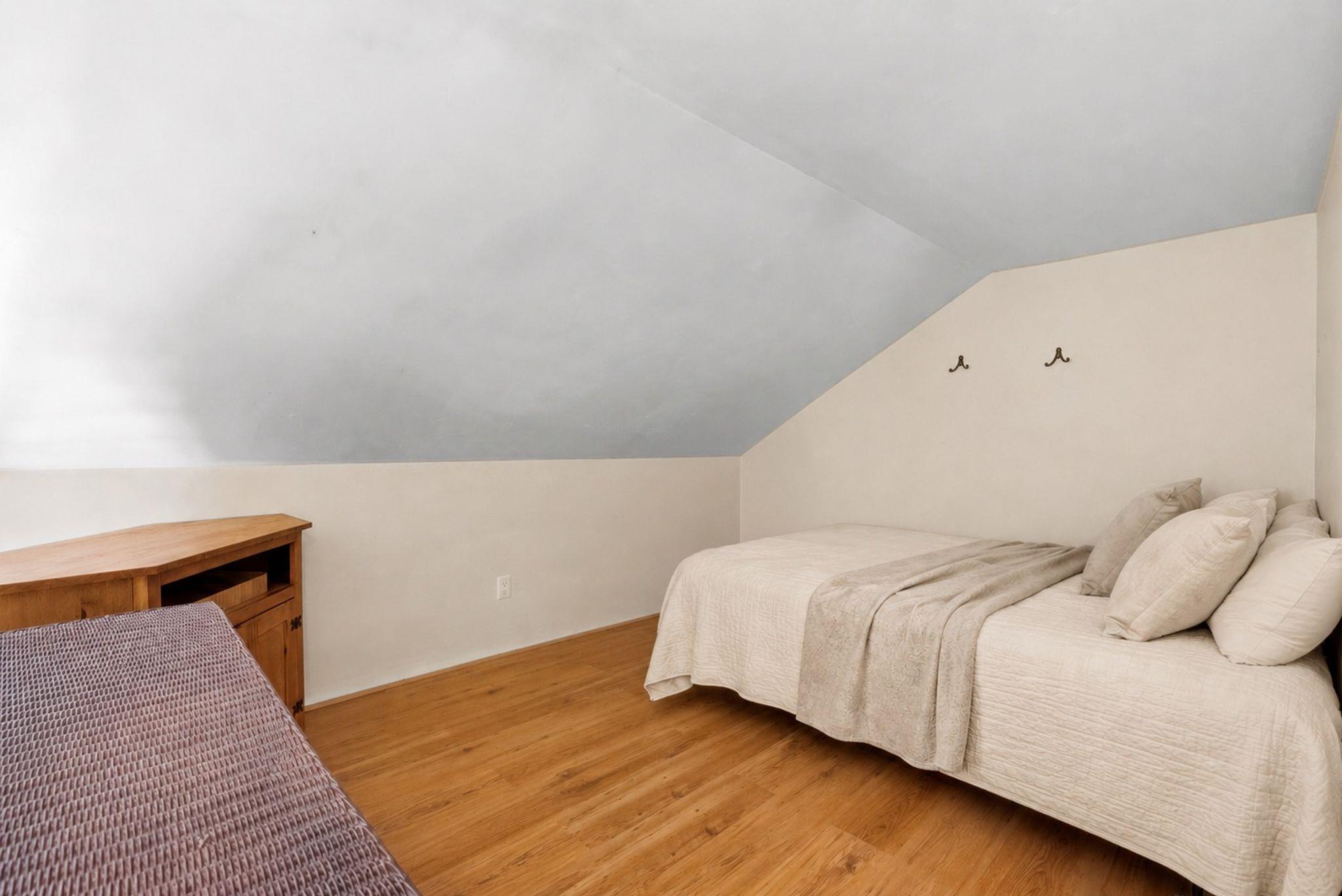 156 Clearview Road 103A Apex Mountain V2A 0E2