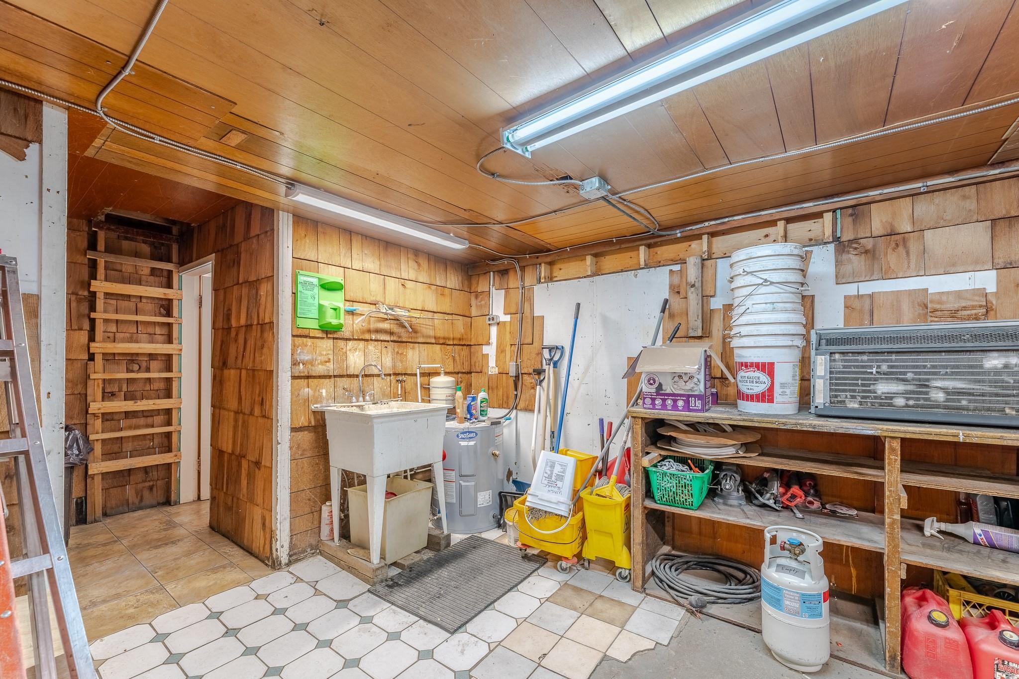 134 Estabrook Avenue Penticton V2A 1G3