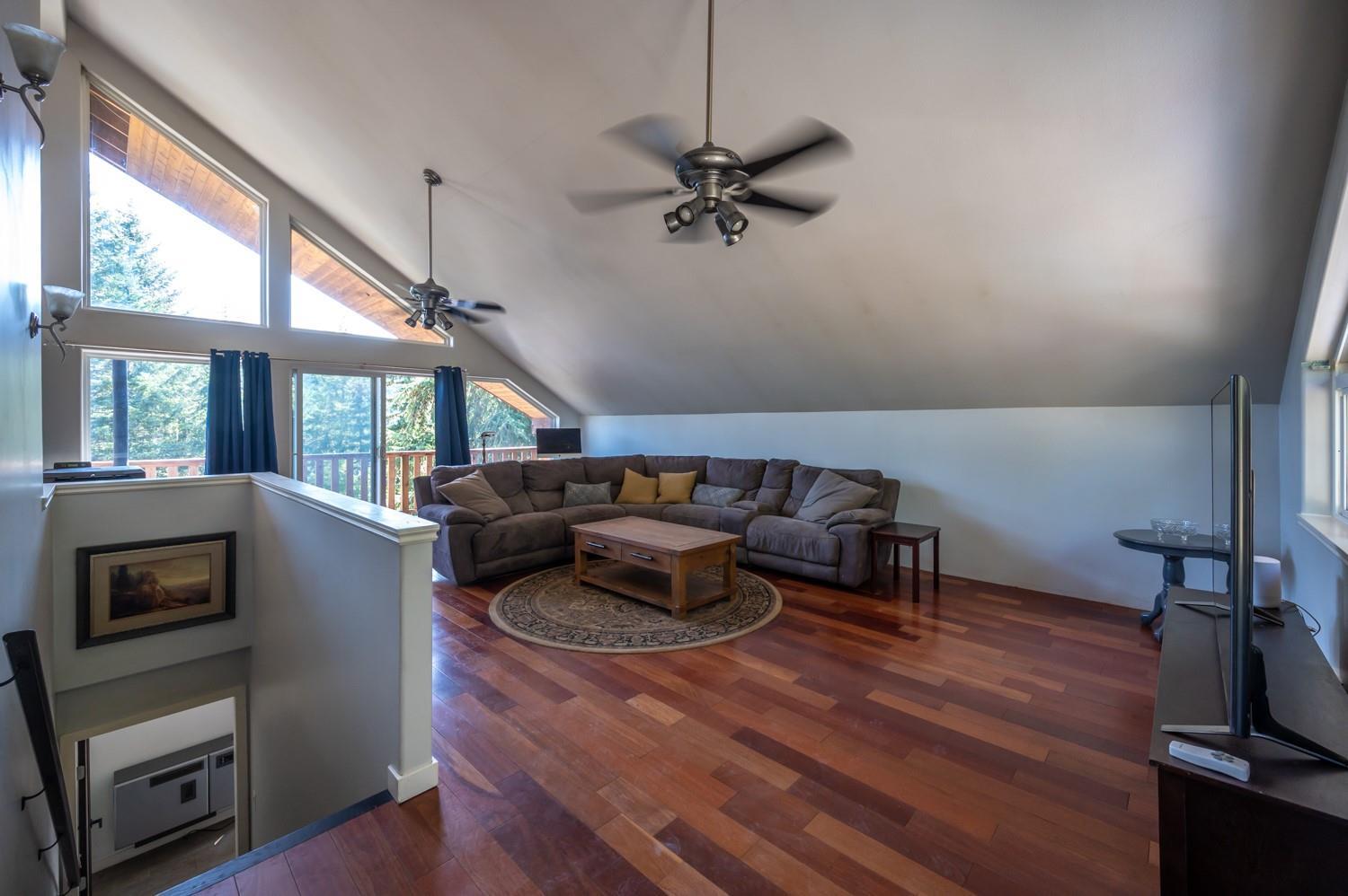 842 Grand Oro Road Kaleden V0H 1K0