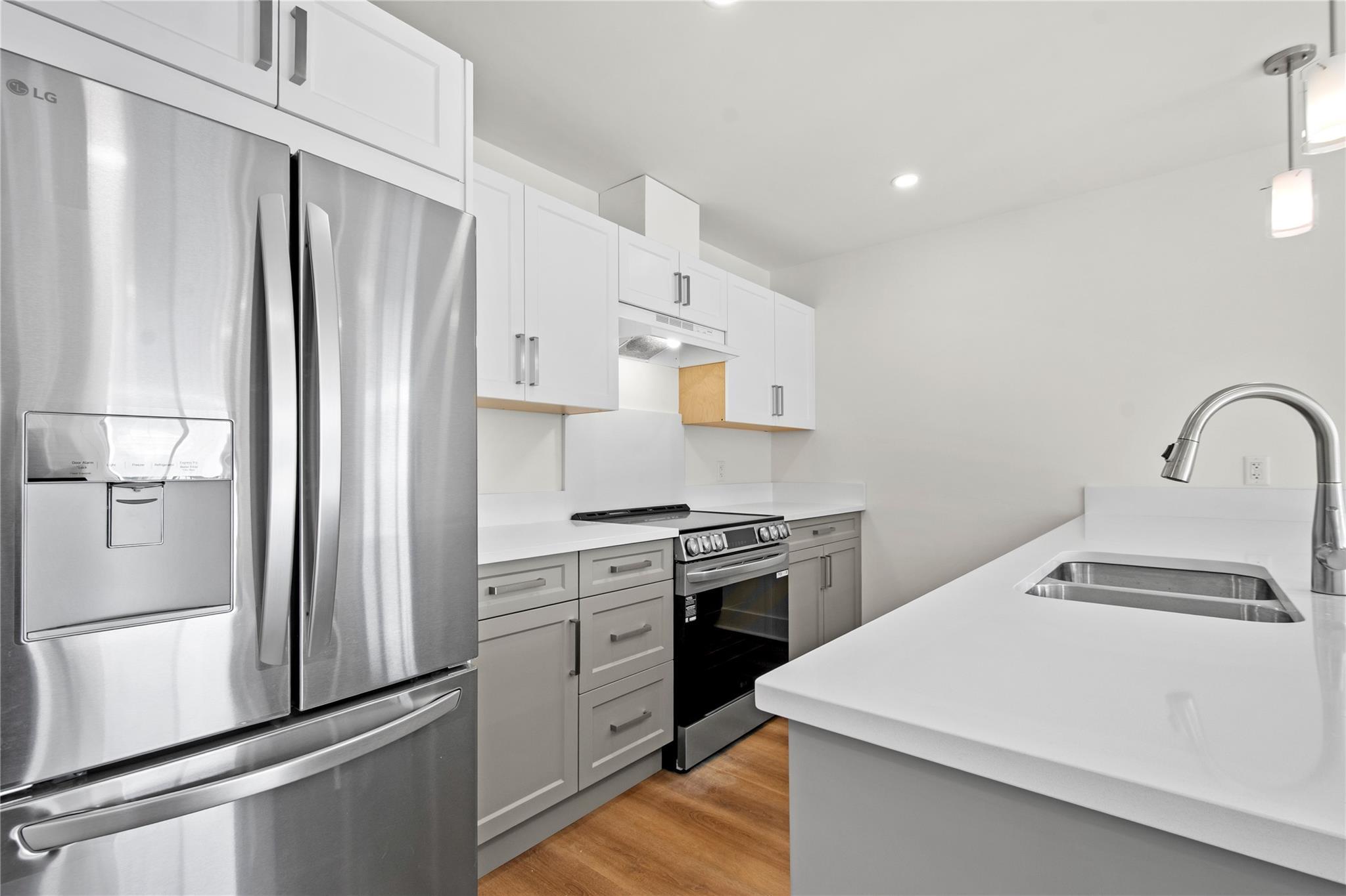 578 Lakeshore Drive 203 Penticton V2A 1B9