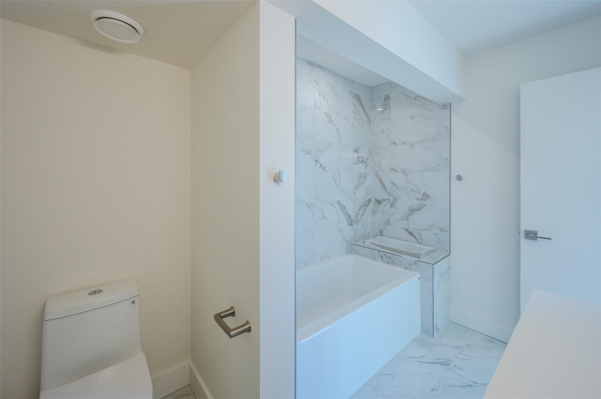 578 Lakeshore Drive 203 Penticton V2A 1B9
