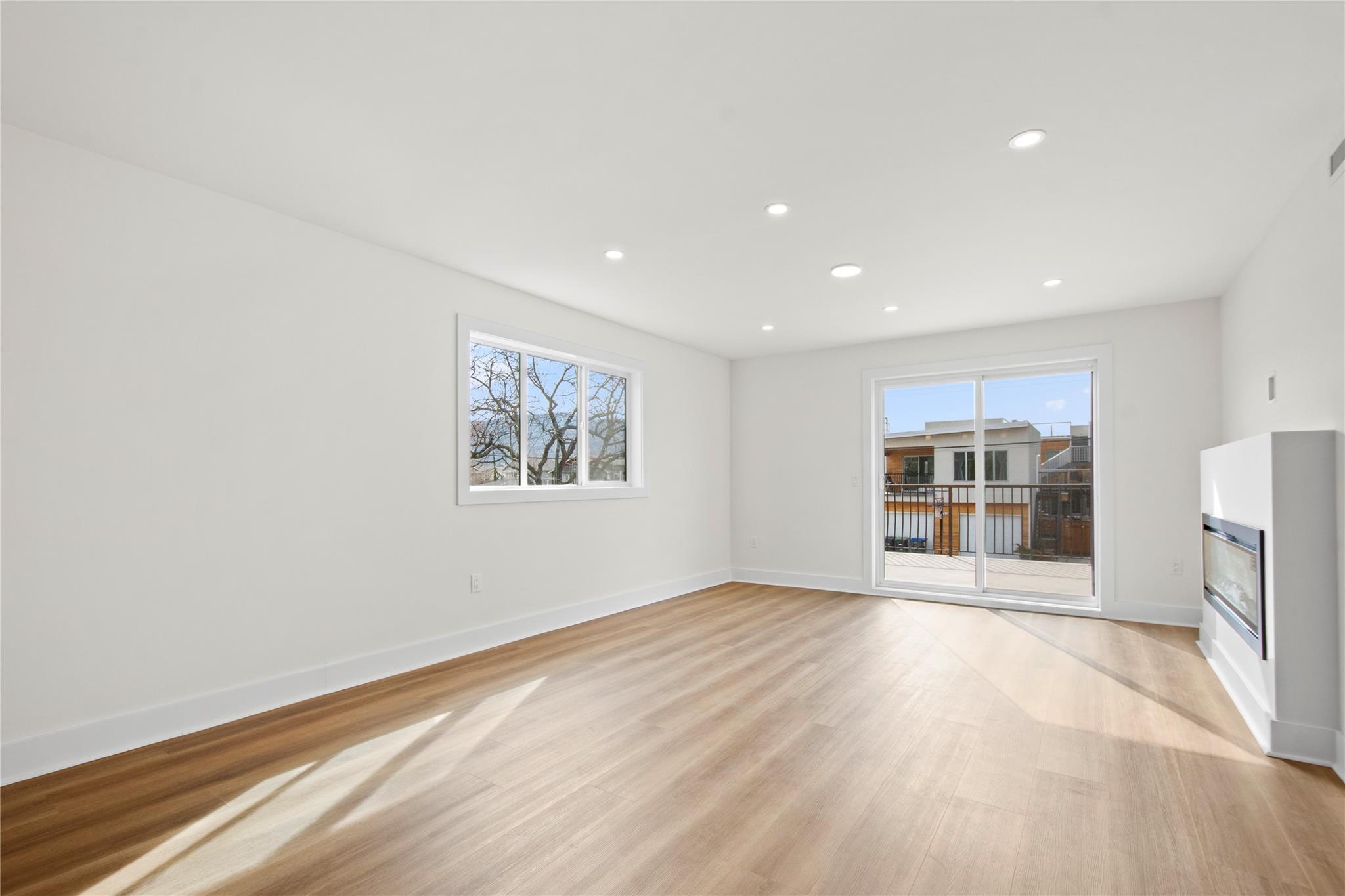 578 Lakeshore Drive 203 Penticton V2A 1B9