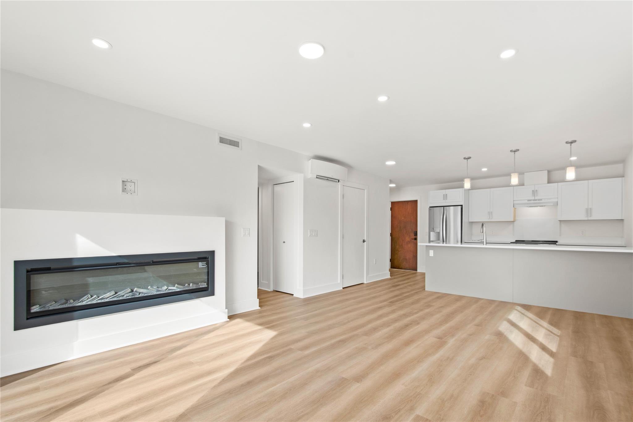 578 Lakeshore Drive 203 Penticton V2A 1B9