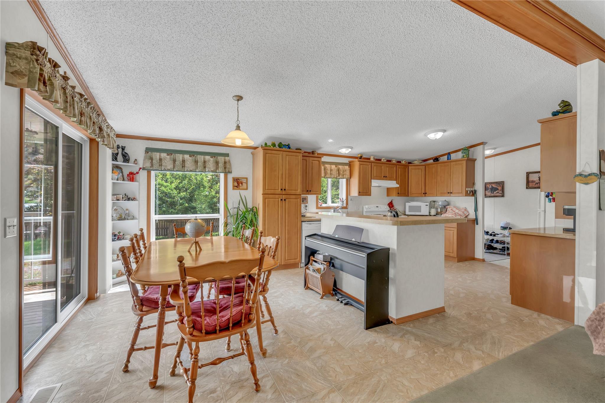 1526 Main Street N Olalla V0X 1N6