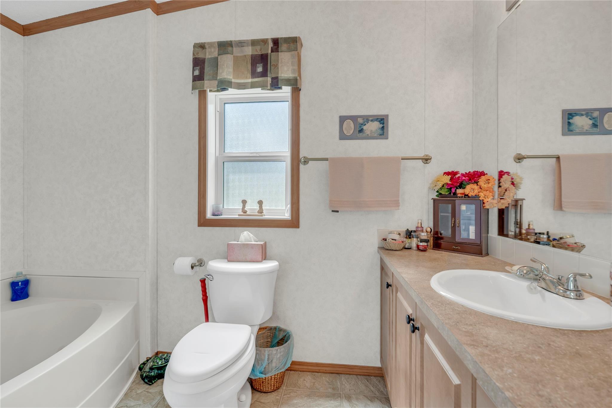 1526 Main Street N Olalla V0X 1N6