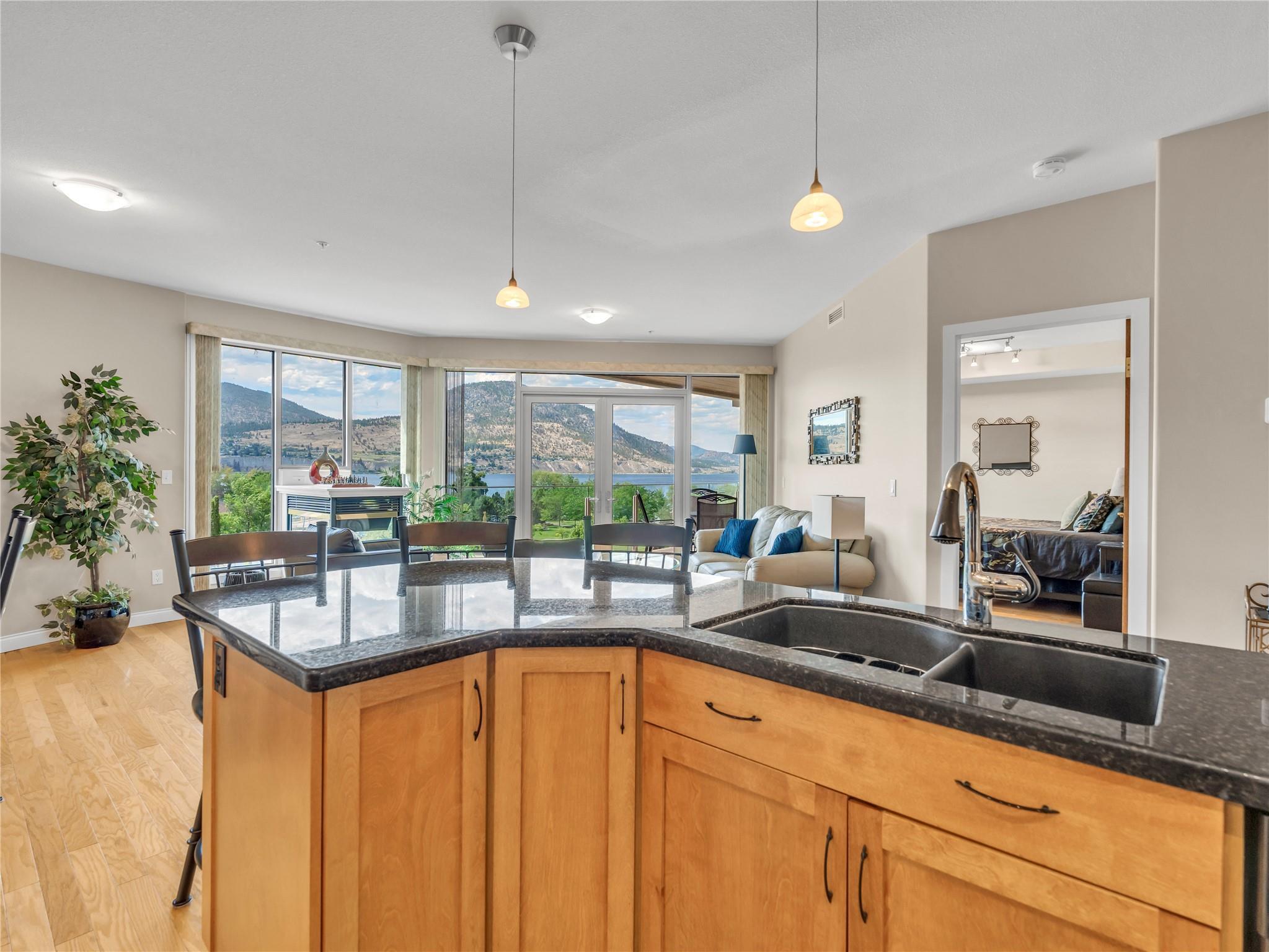 250 Marina Way 603 Penticton V2A 1H4