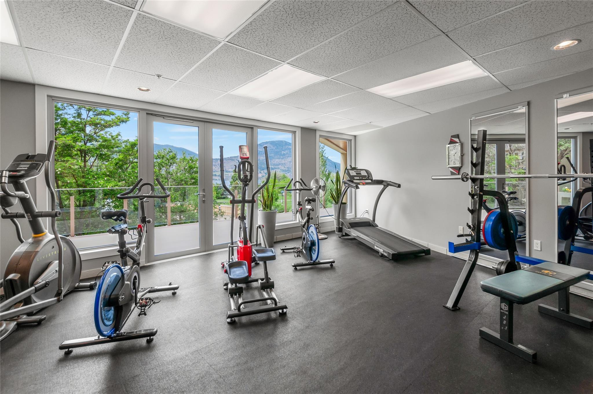 250 Marina Way 603 Penticton V2A 1H4