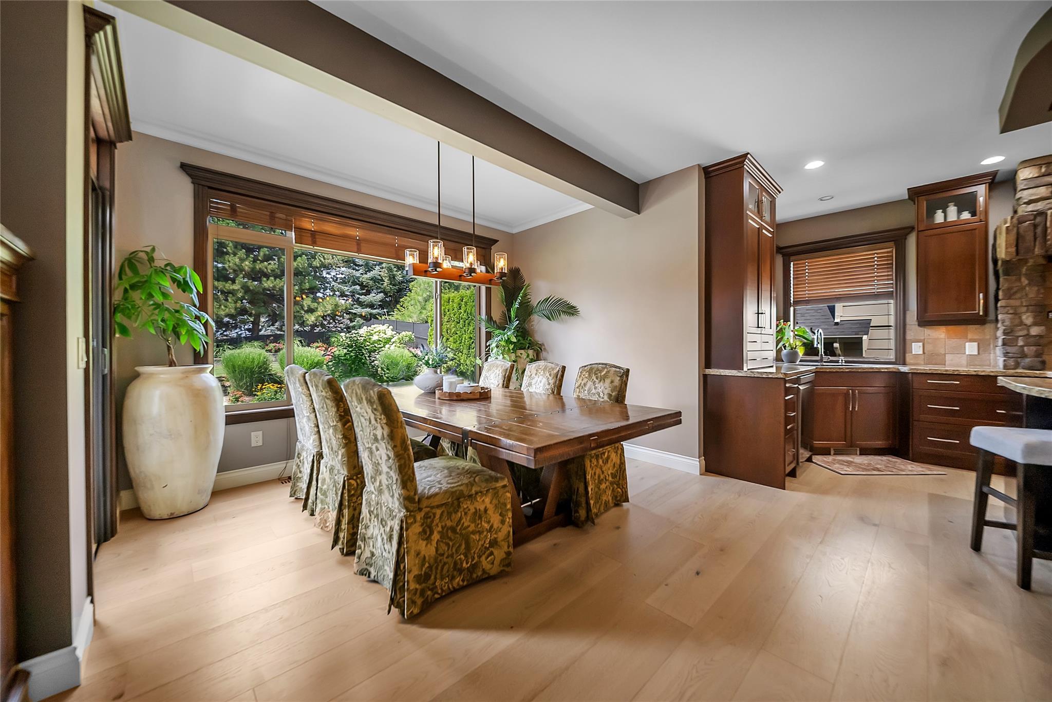 336 Quilchena Drive Kelowna V1W 4Y9