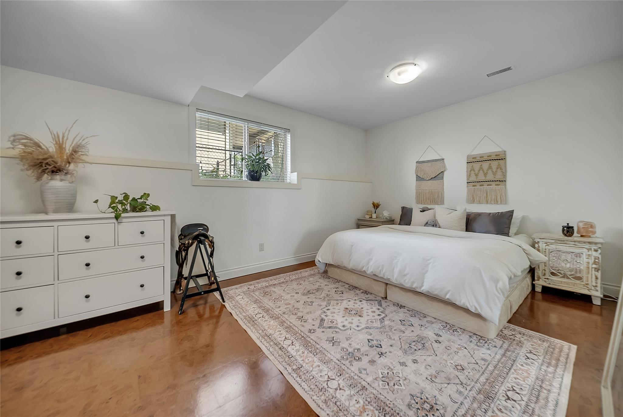 336 Quilchena Drive Kelowna V1W 4Y9
