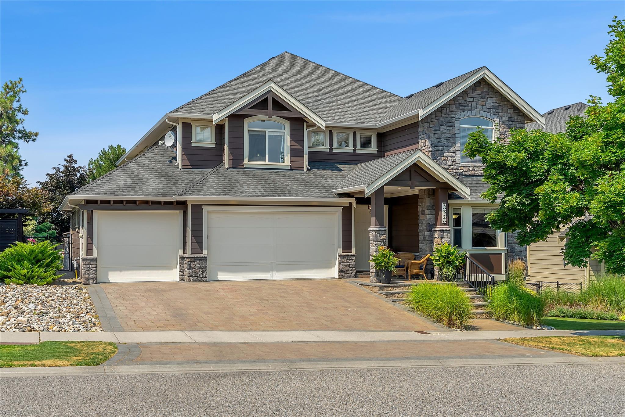 336 Quilchena Drive Kelowna V1W 4Y9