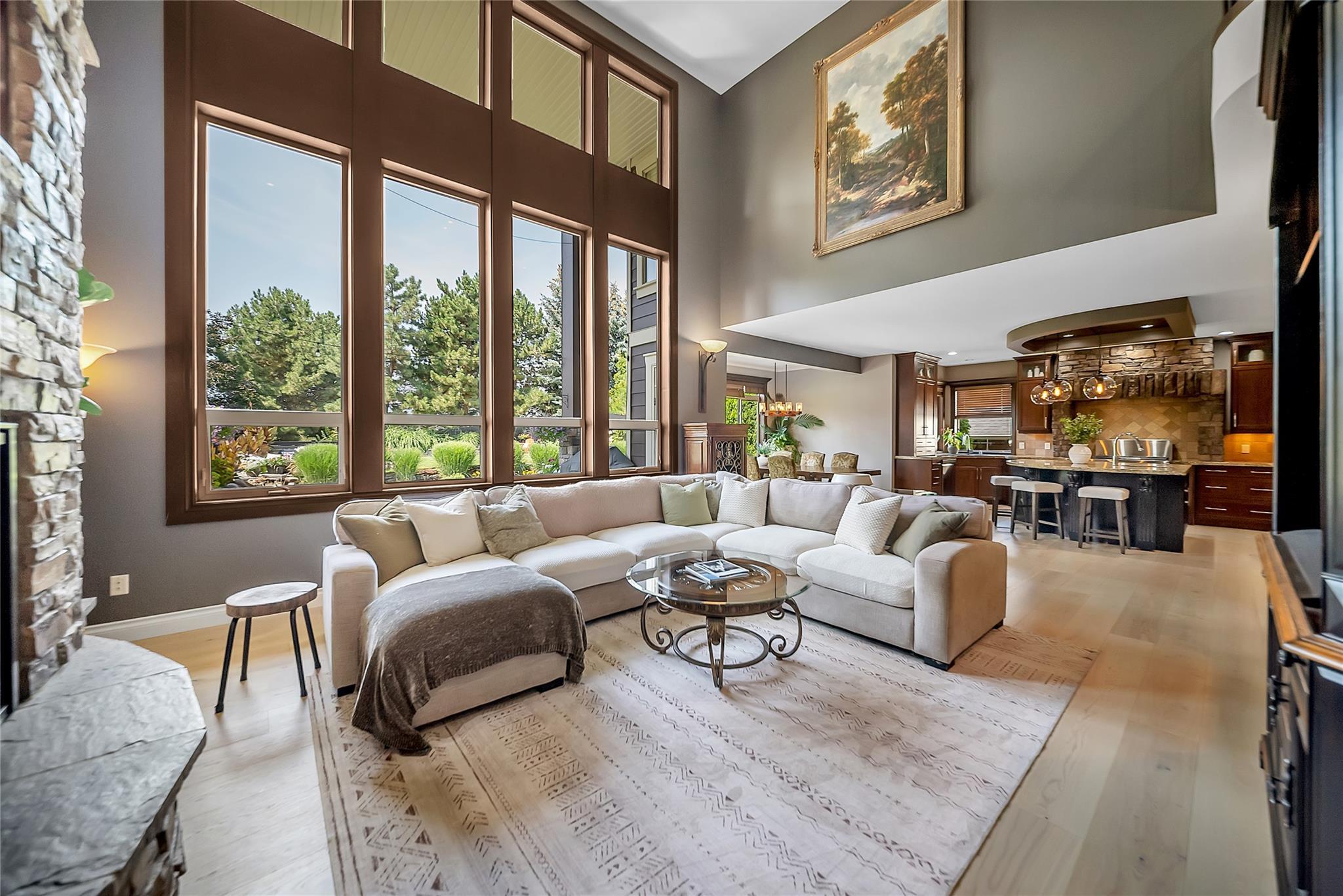 336 Quilchena Drive Kelowna V1W 4Y9