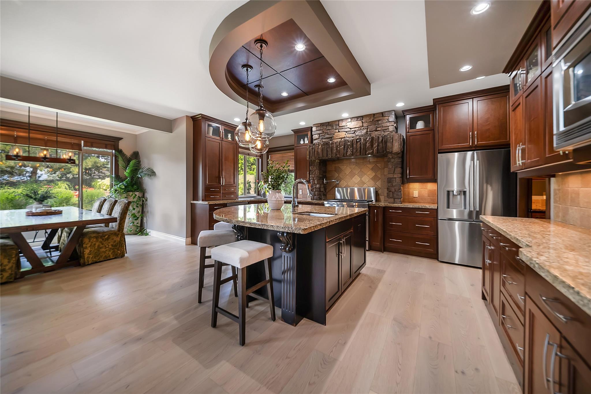 336 Quilchena Drive Kelowna V1W 4Y9