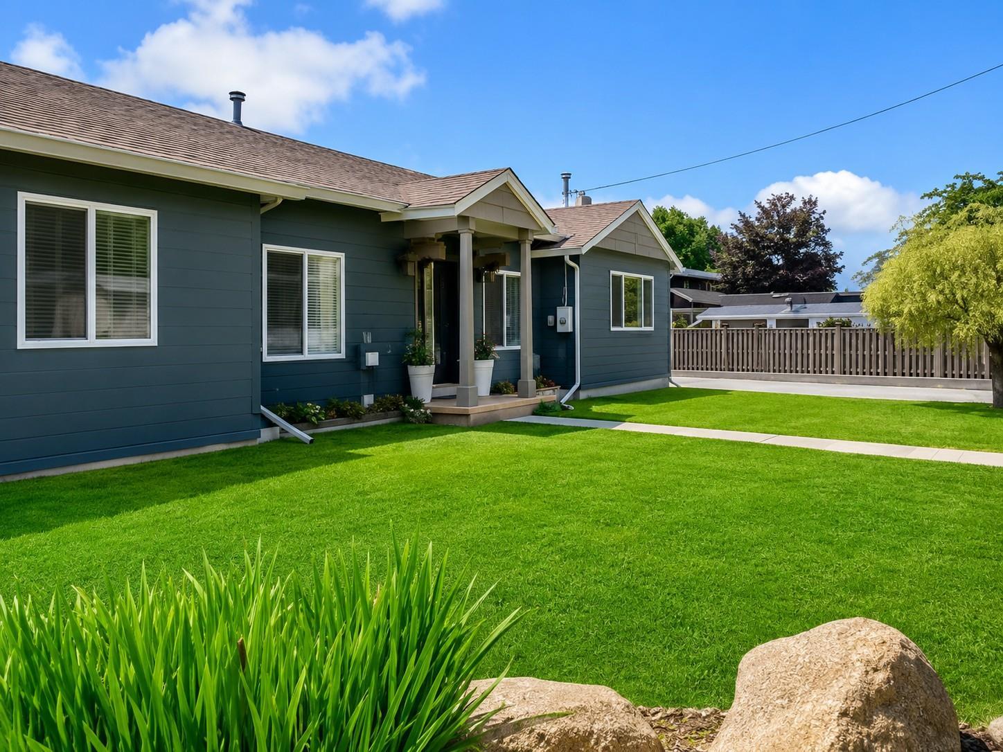 1366 Ridgedale Avenue Penticton V2A 2S2