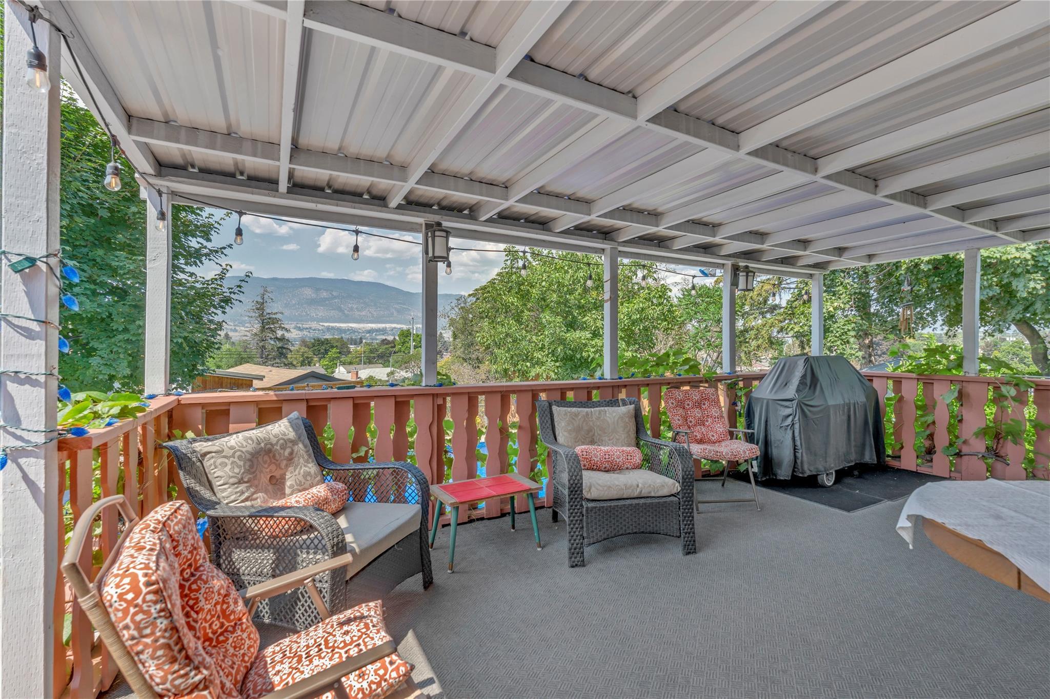 707 Ross Avenue Penticton V2A 3A5