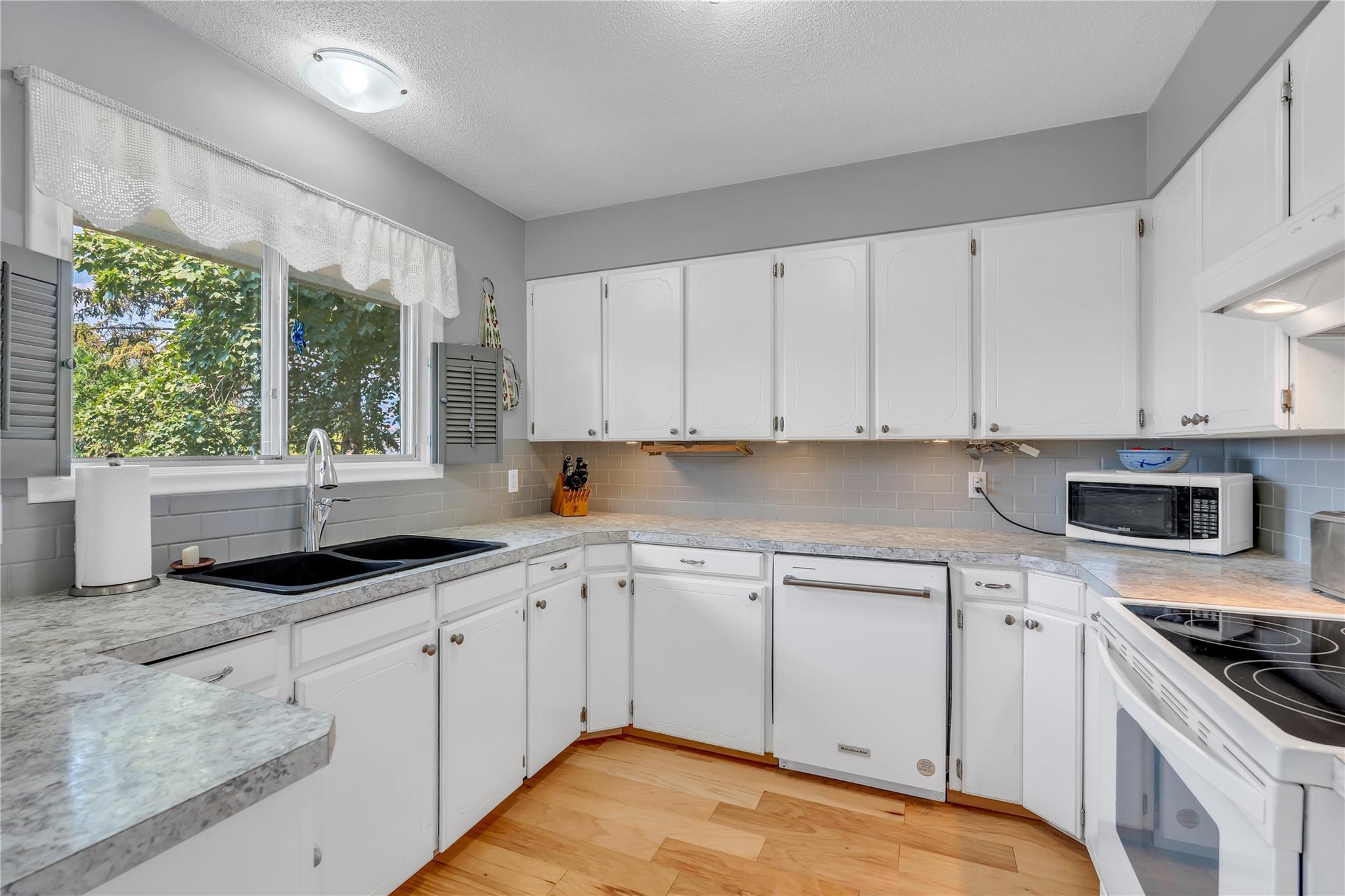 707 Ross Avenue Penticton V2A 3A5