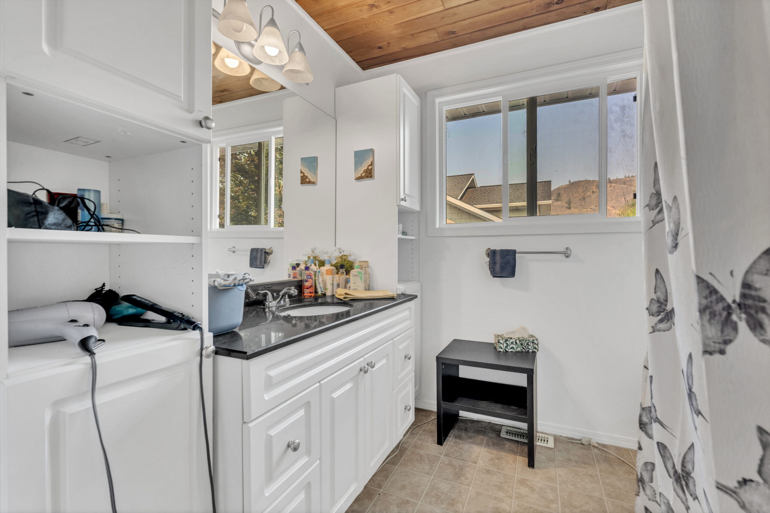 11801 Sinclair Road 101 Summerland V0H 1Z8