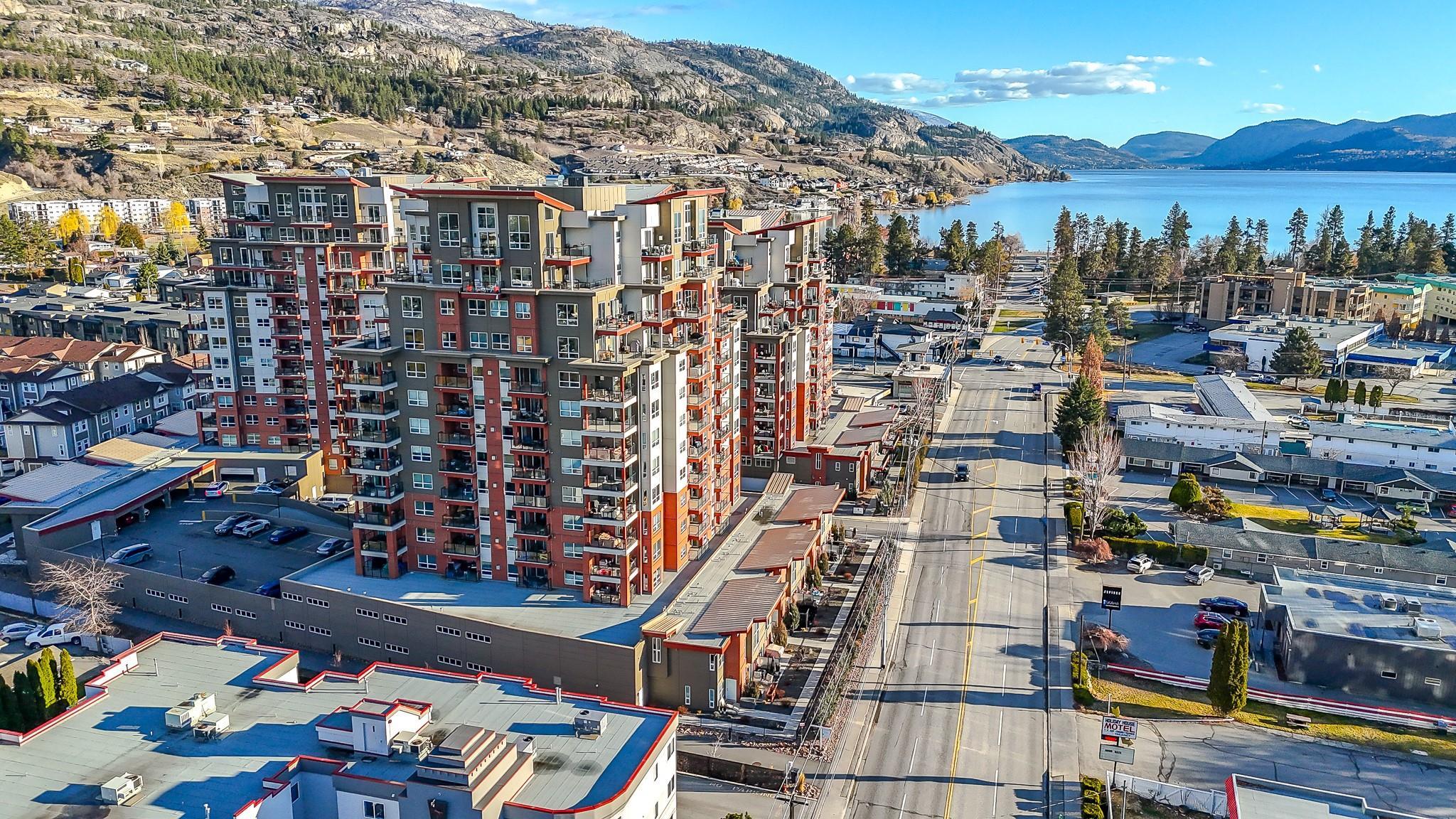 3346 Skaha Lake Road 304 Penticton V2A 6G4