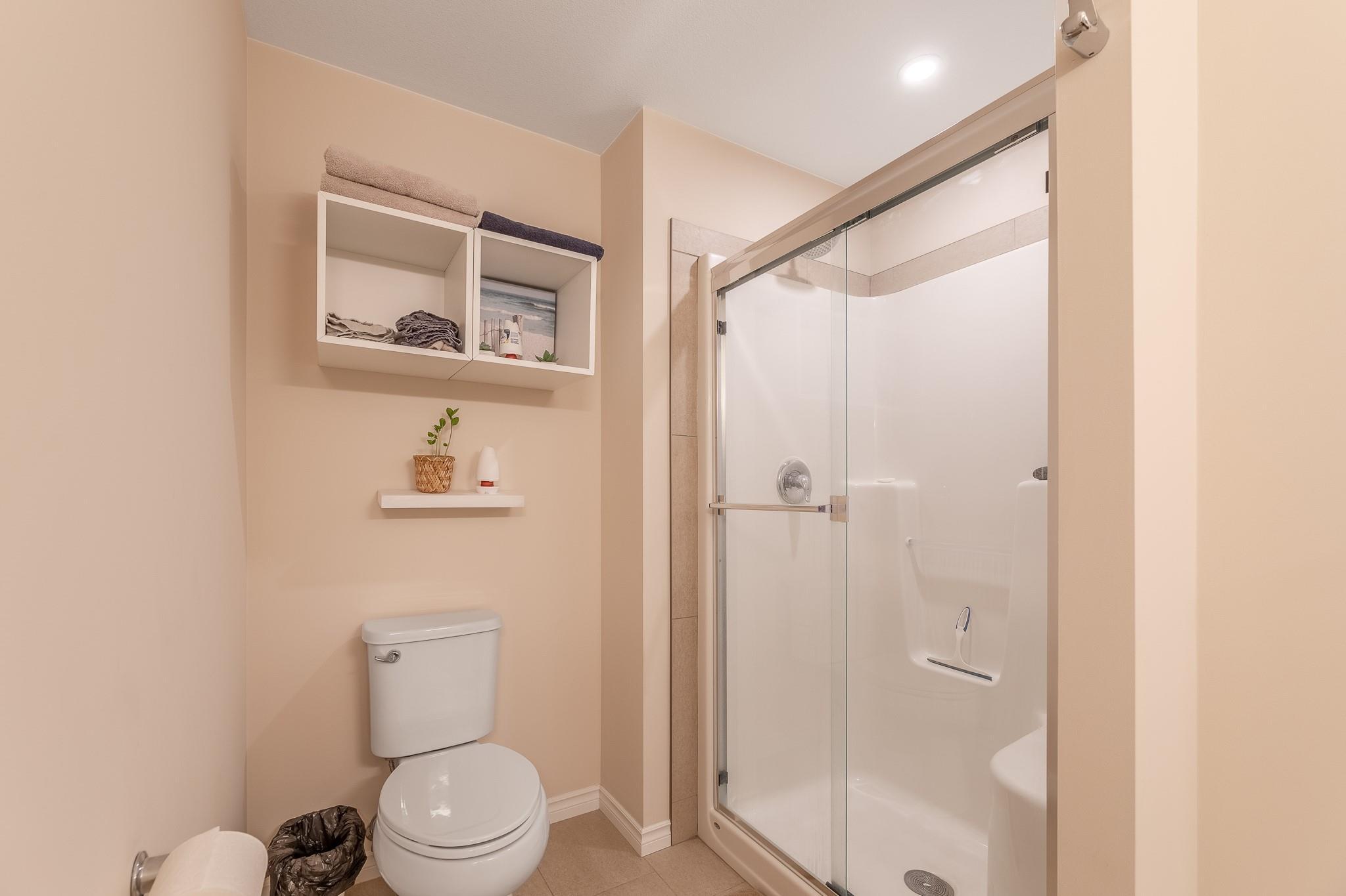 3346 Skaha Lake Road 304 Penticton V2A 6G4