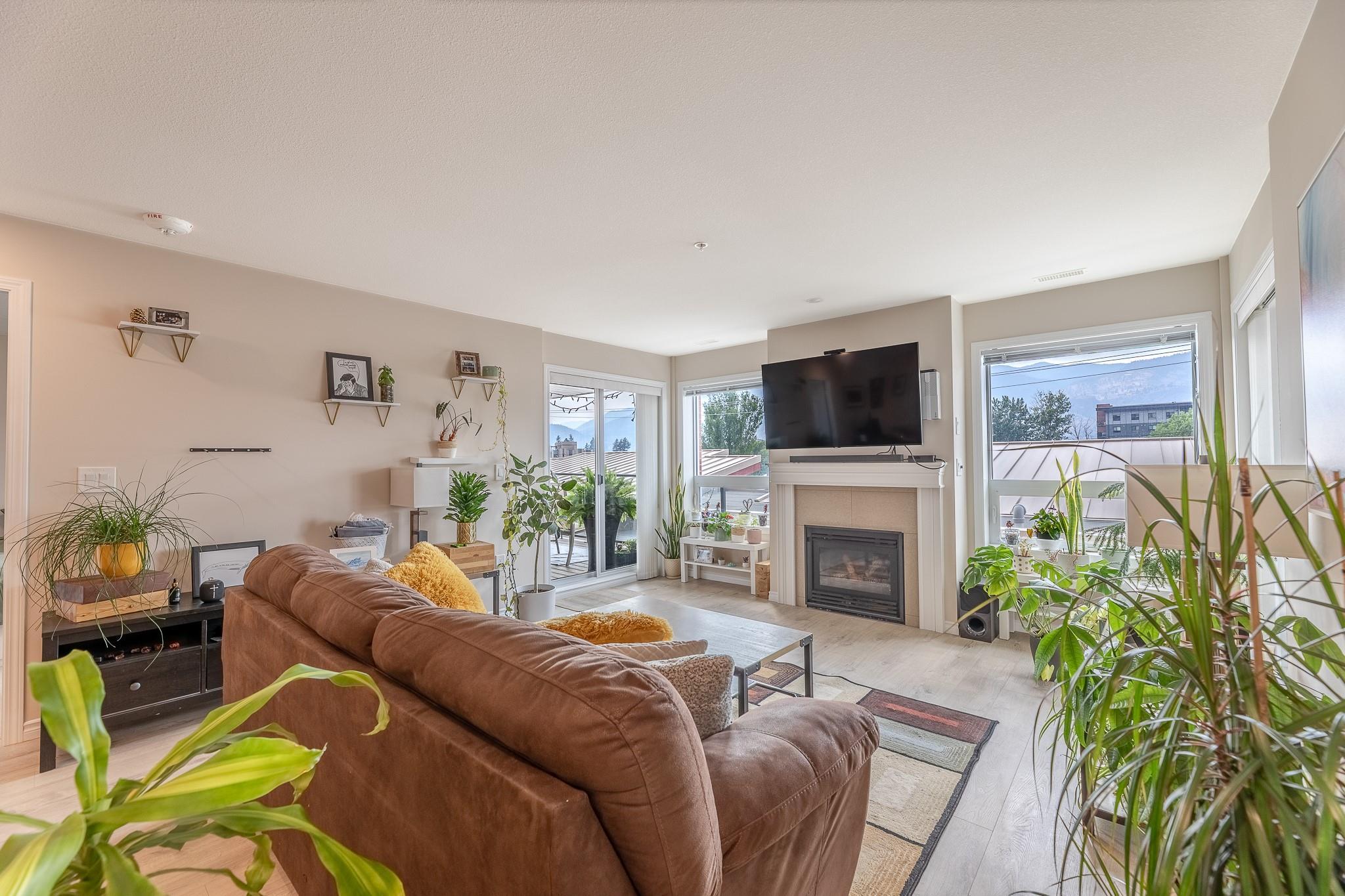 3346 Skaha Lake Road 304 Penticton V2A 6G4