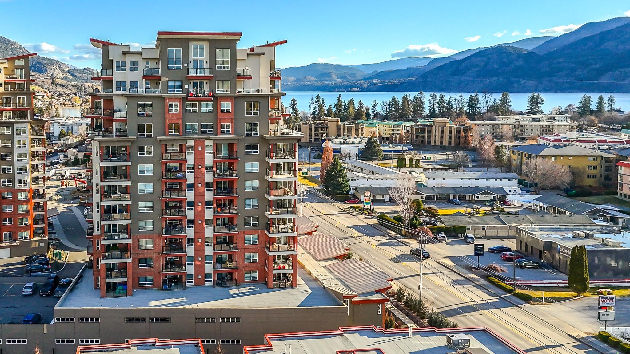 3346 Skaha Lake Road 304 Penticton V2A 6G4