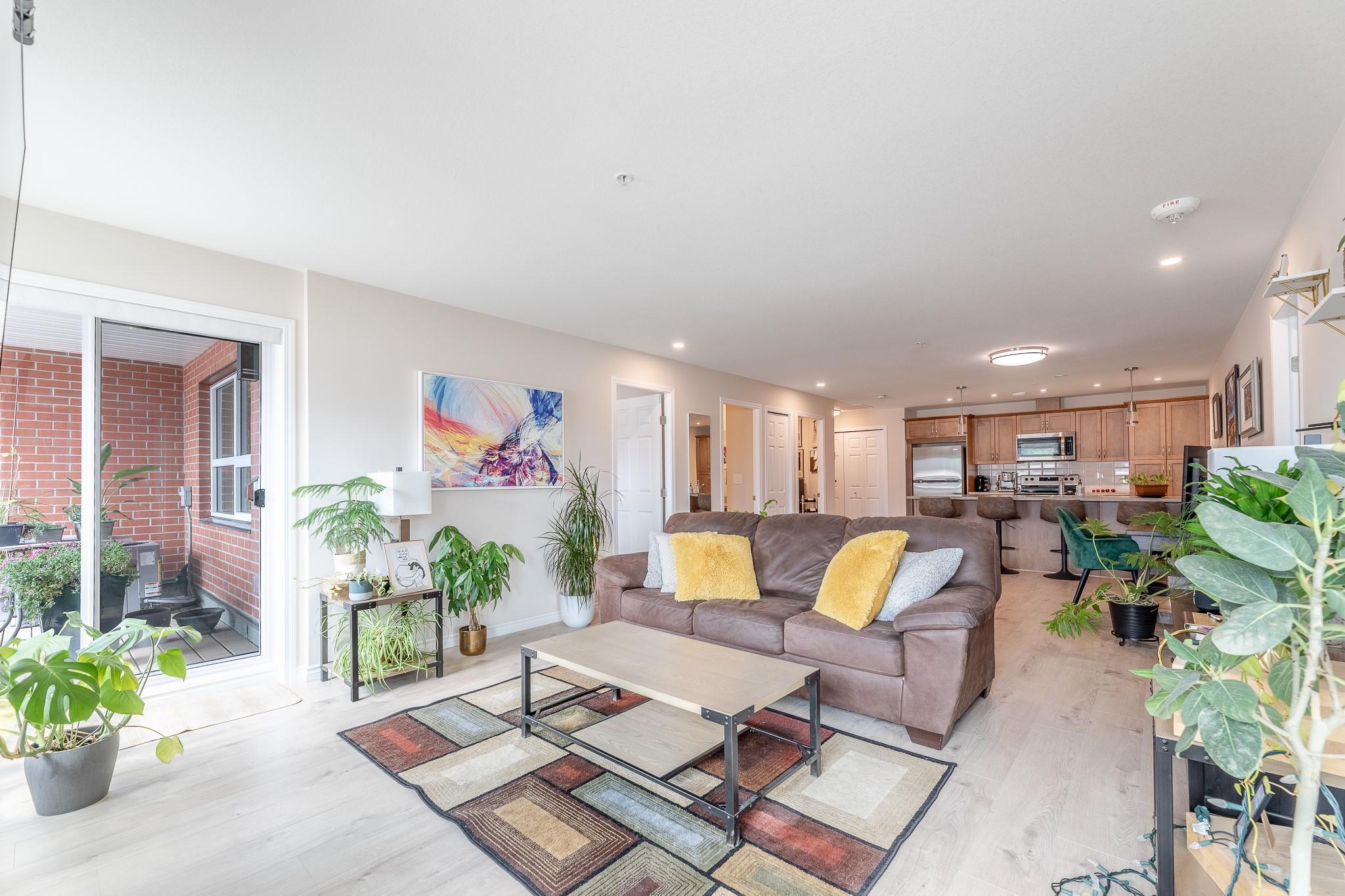 3346 Skaha Lake Road 304 Penticton V2A 6G4