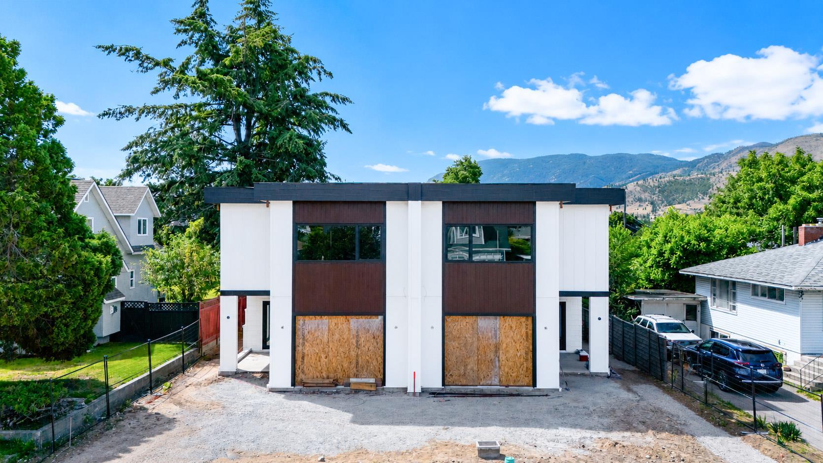 378 Windsor Avenue 103 or 104 Penticton V2A 2K6