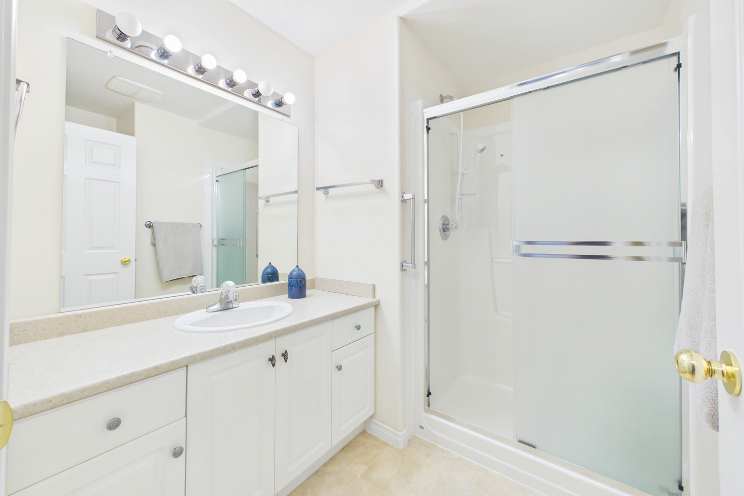 2285 Atkinson Street 204 Penticton V2A 8R7