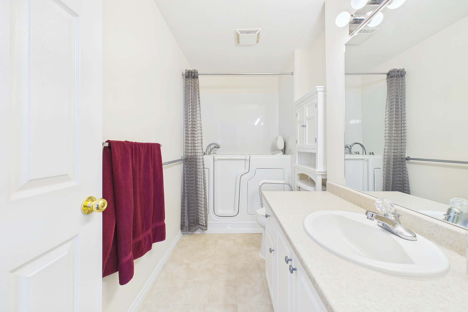 2285 Atkinson Street 204 Penticton V2A 8R7