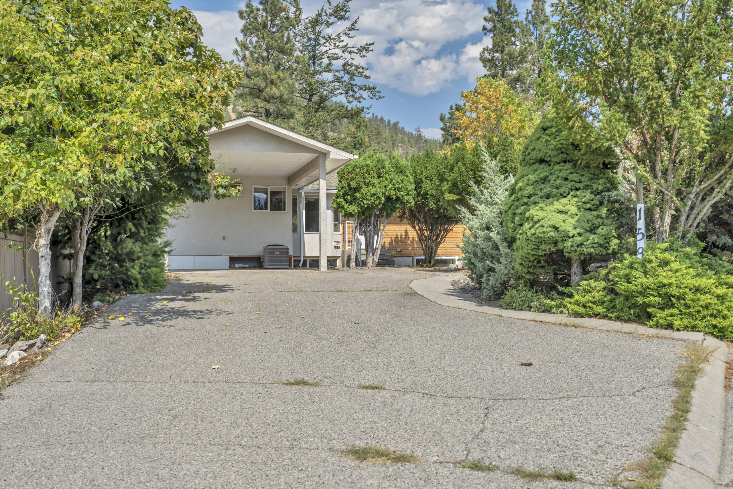 158 Glen Place Penticton V2A 6T4