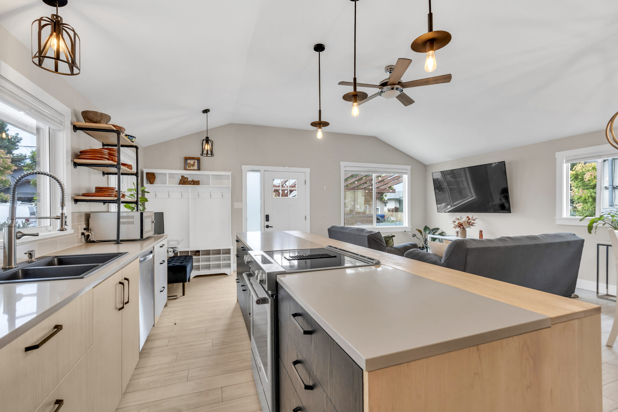 448 Caribou Street Penticton V2A 5W6