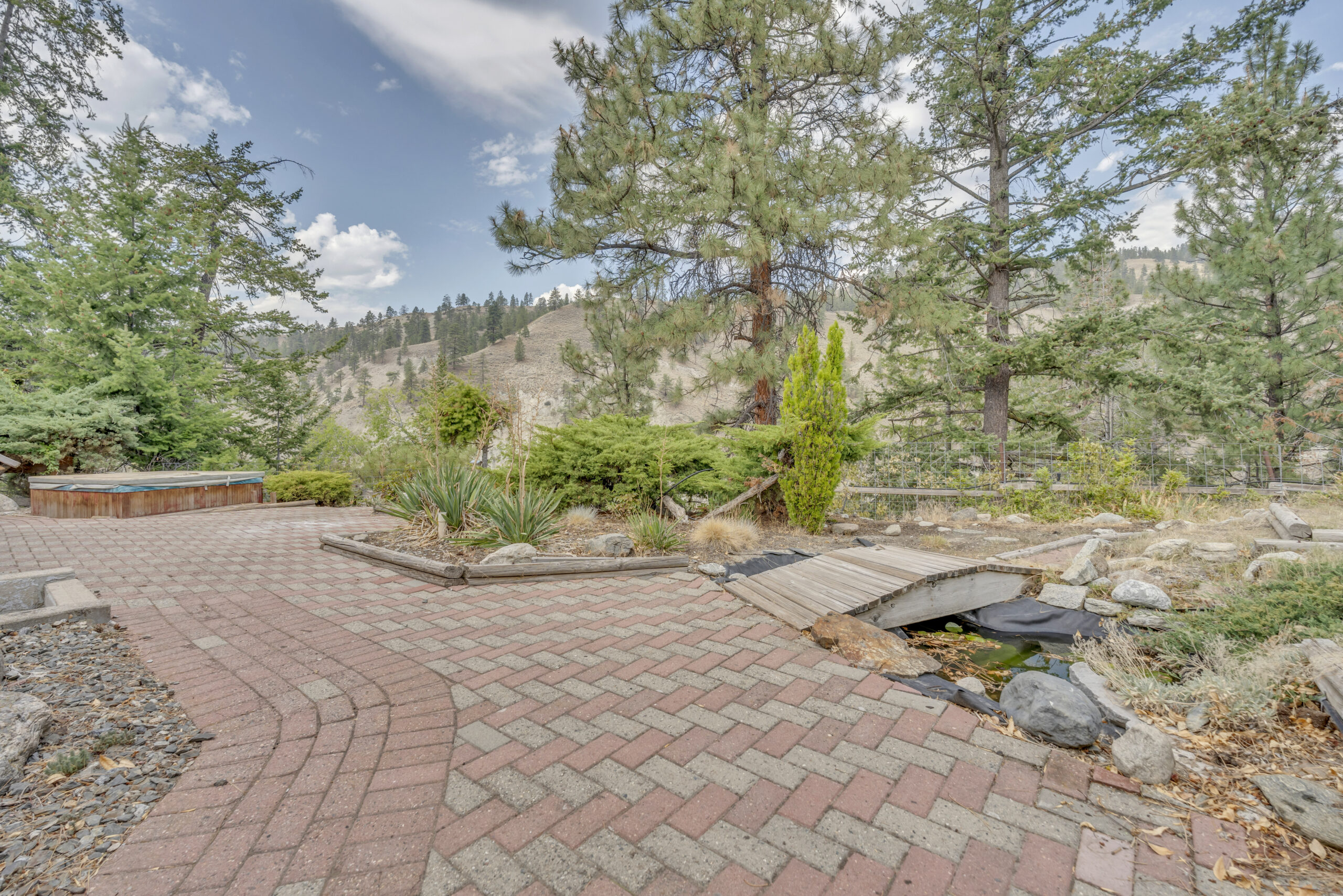 158 Glen Place Penticton V2A 6T4