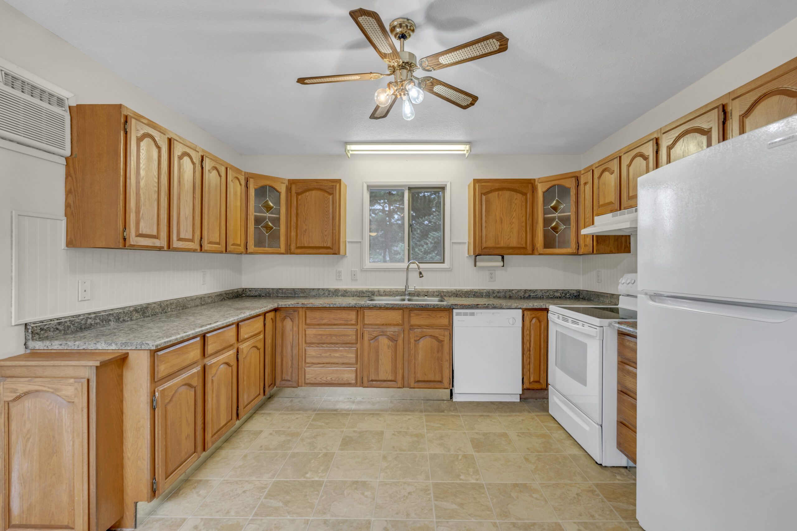 158 Glen Place Penticton V2A 6T4
