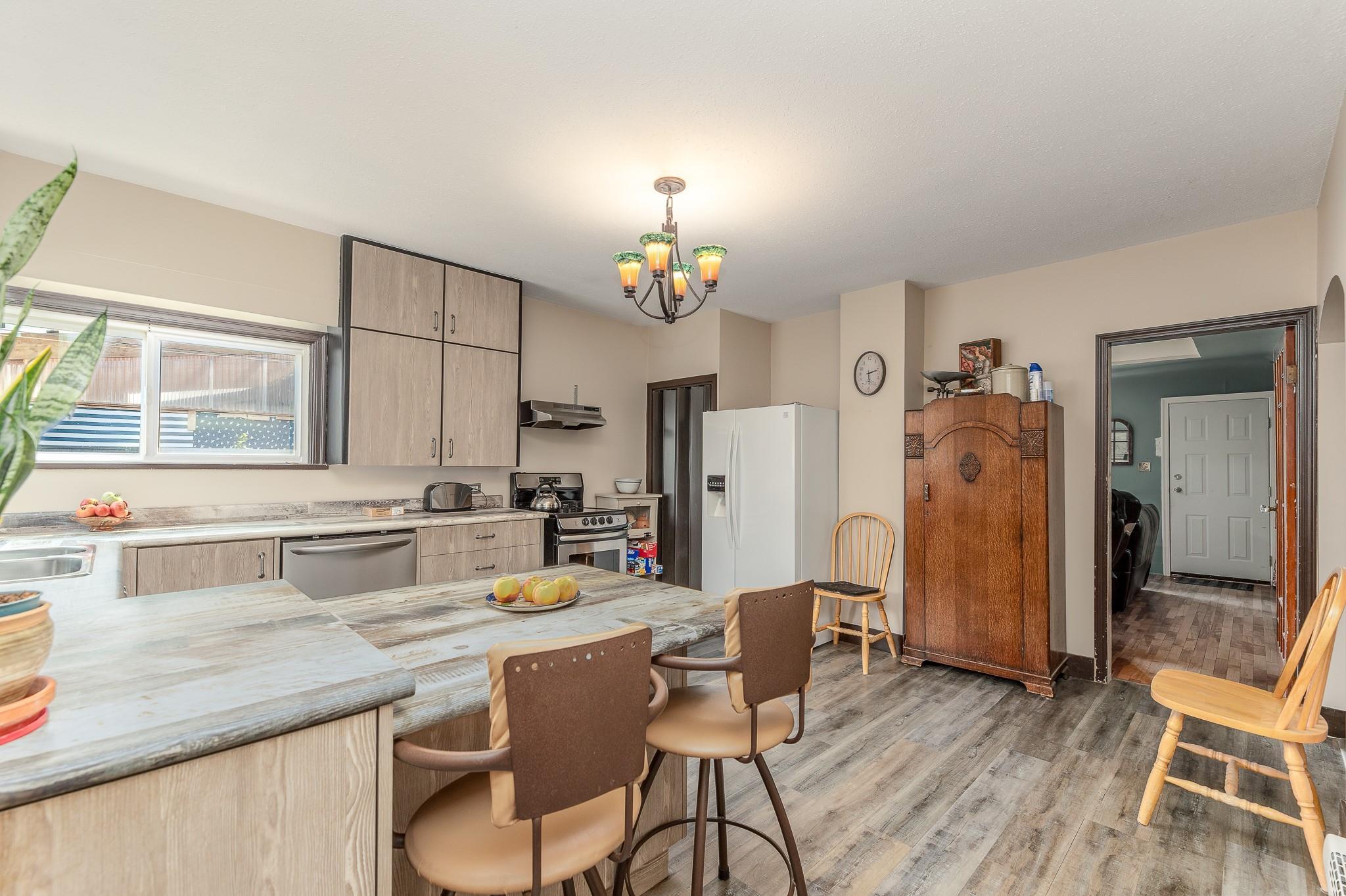 174 Bassett Street Penticton V2A 5W2