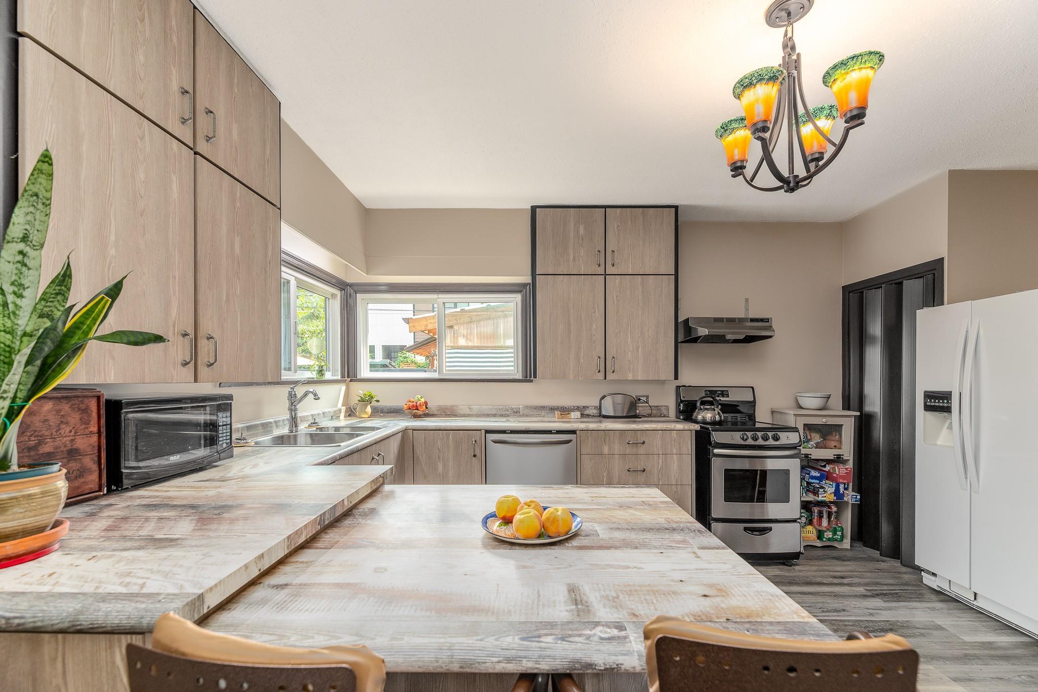 174 Bassett Street Penticton V2A 5W2