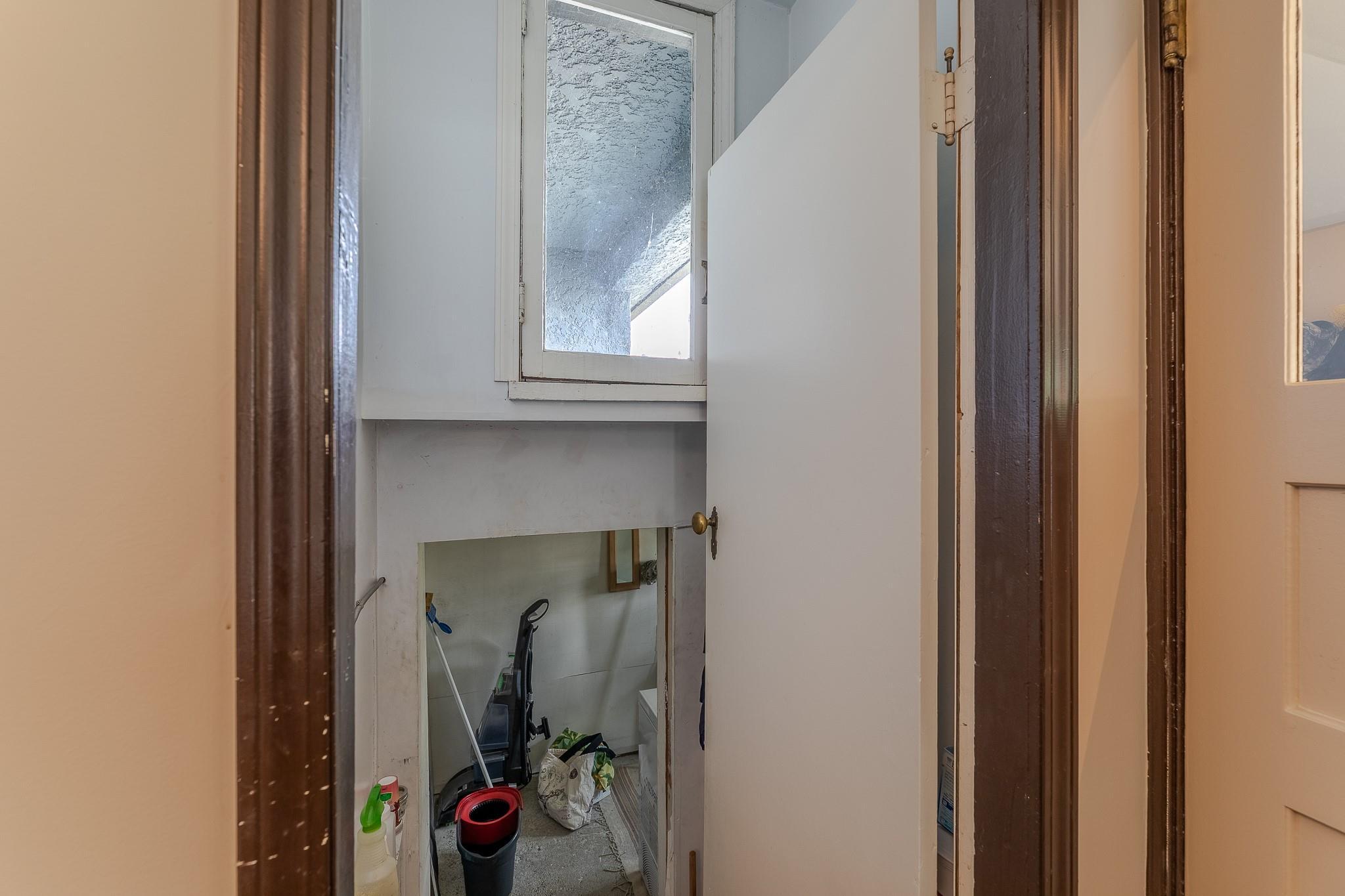 174 Bassett Street Penticton V2A 5W2